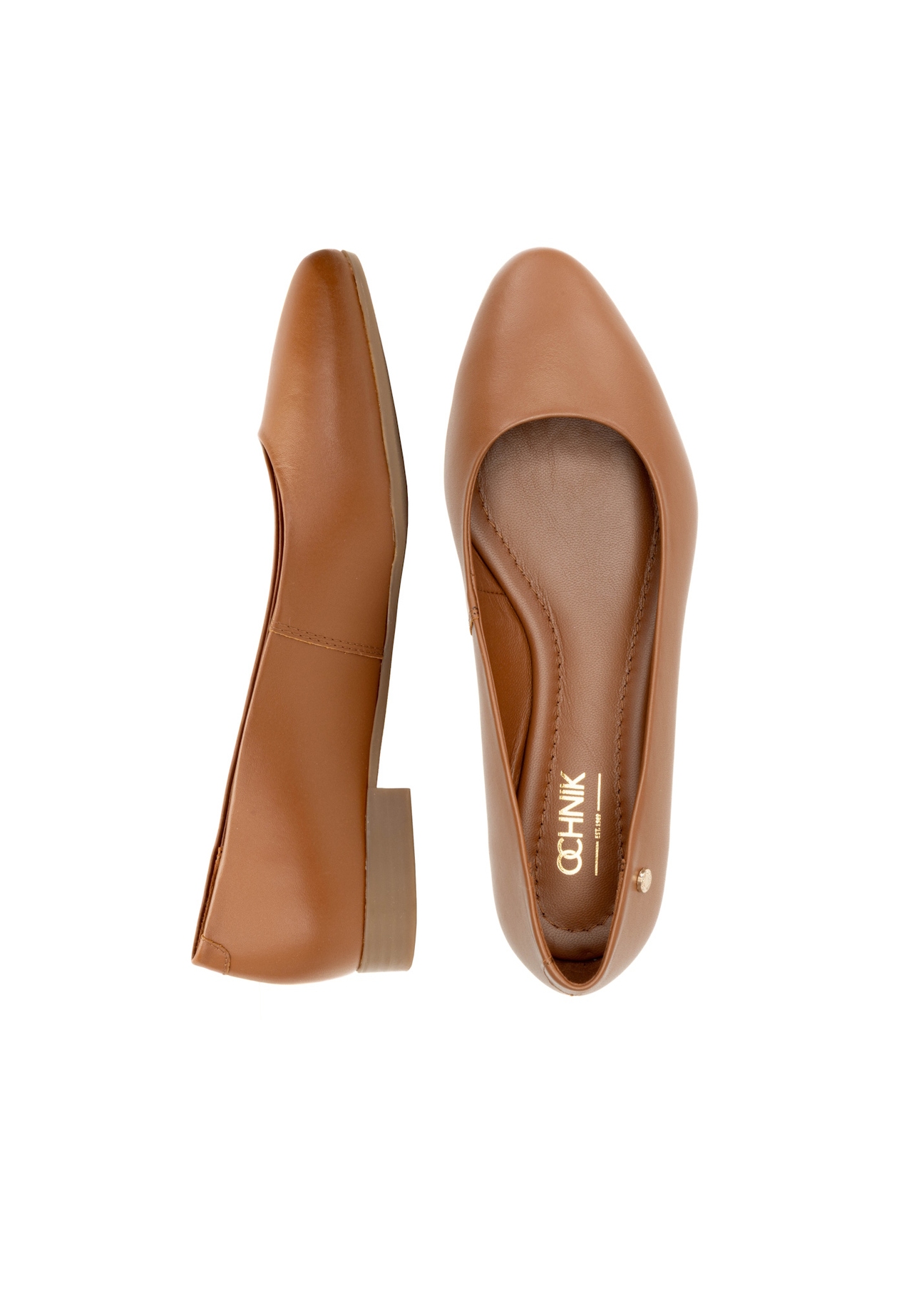 Women's leather ballet flats in cognac color BUTYD-1049B-1F(W26), product view from above on a white background.