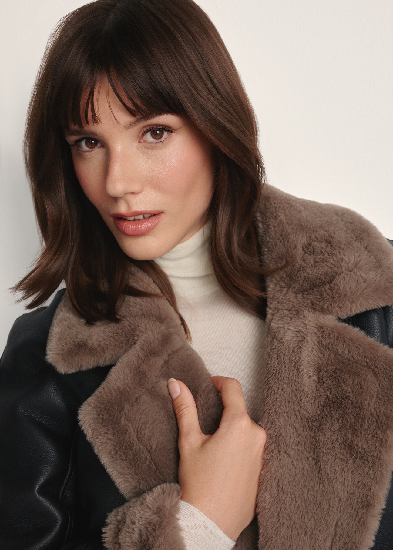 Black long women's sheepskin coat KOZDP-0012-99(Z25)