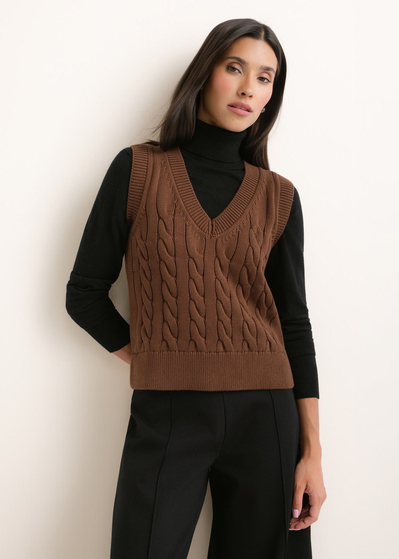 Brown women's cotton vest SWEDT-0282-1H(Z26), front view of the product on the model. Half of the silhouette visible.