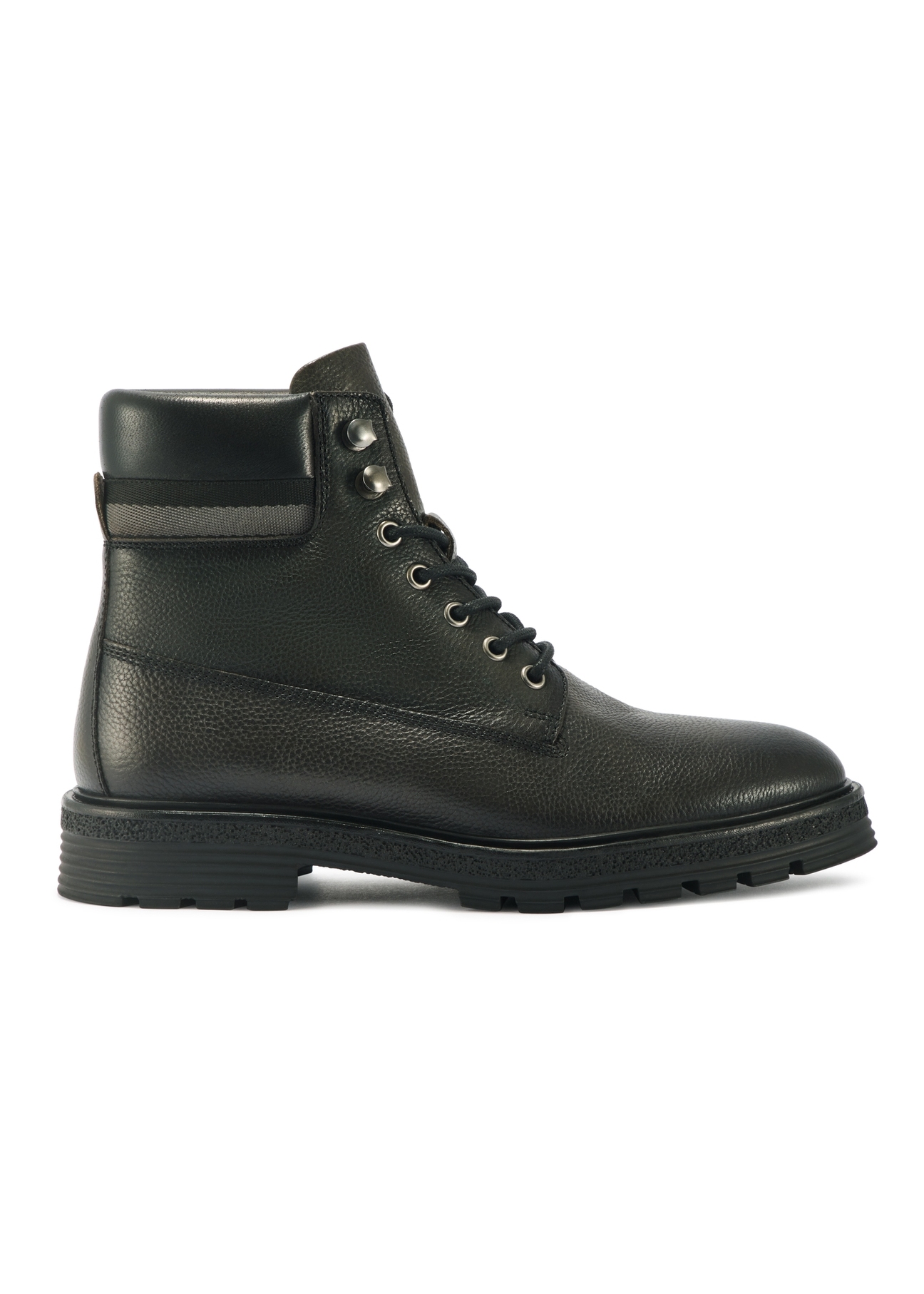Black men's leather ankle boots BUTYM-0504-99(Z25), side view of the product on a white background.