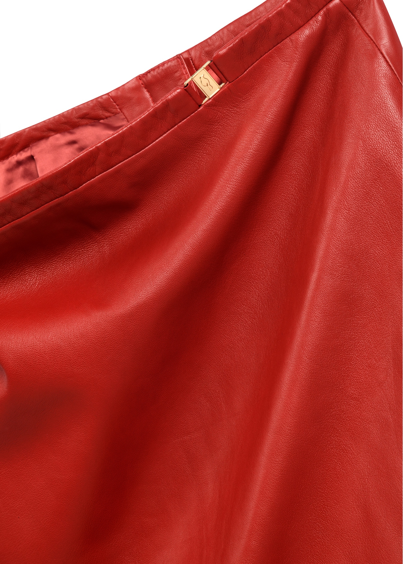 Red women's leather mini skirt SPCDS-0081-4B(W26), close-up of product detail on white background.