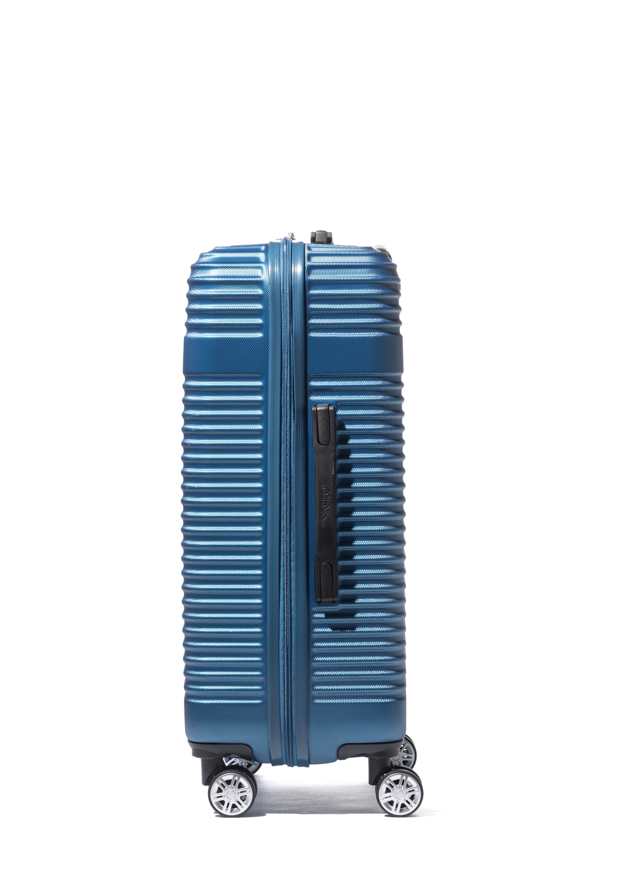 Set of suitcases on wheels 19'/24'/28' WALAB-0040-7H(W26)