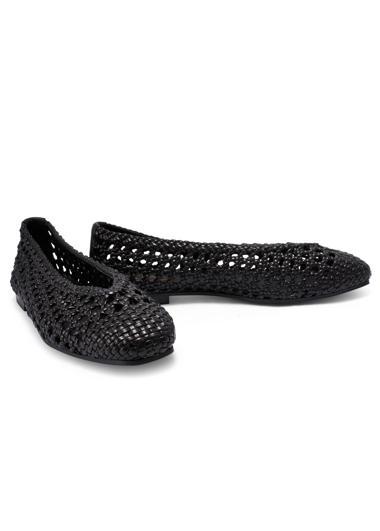 Women's black braided ballet flats BUTYD-1251-99(W26), diagonal product view on a white background.