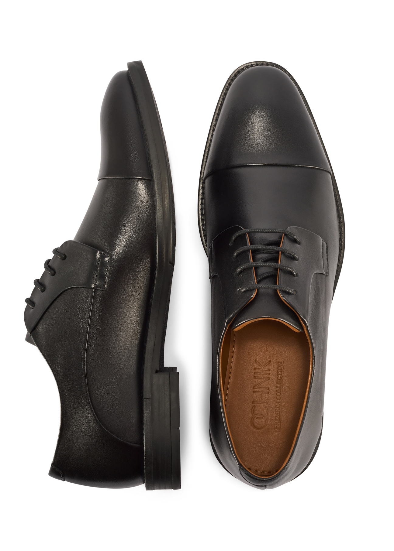 Men's leather black shoes BUTYM-0483-99(W26), top view of the product on a white background.