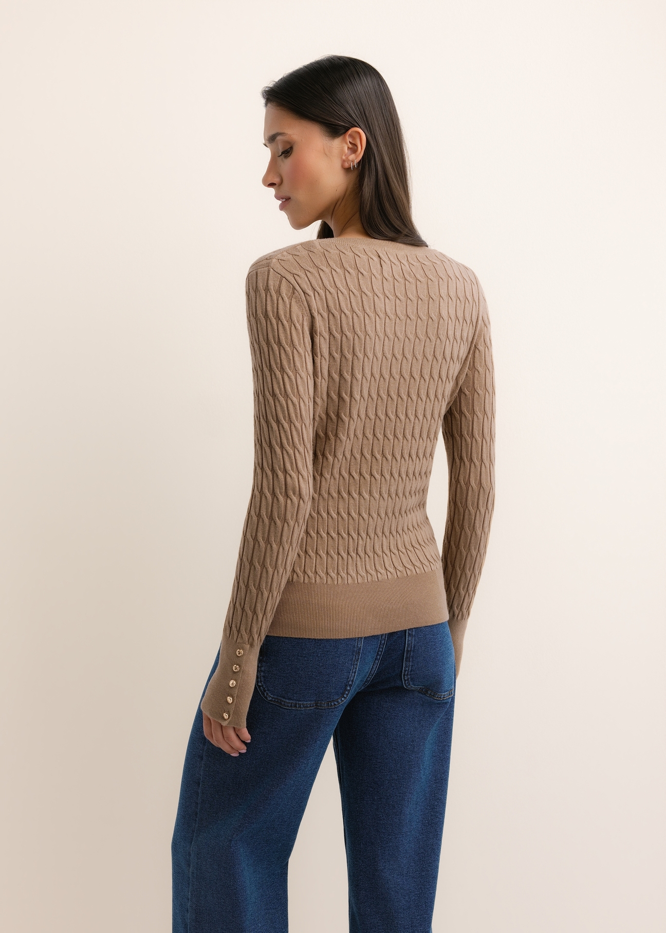 Women's camel sweater SWEDT-0212A-1D(Z26), back view of the product on the model. Half of the silhouette visible.