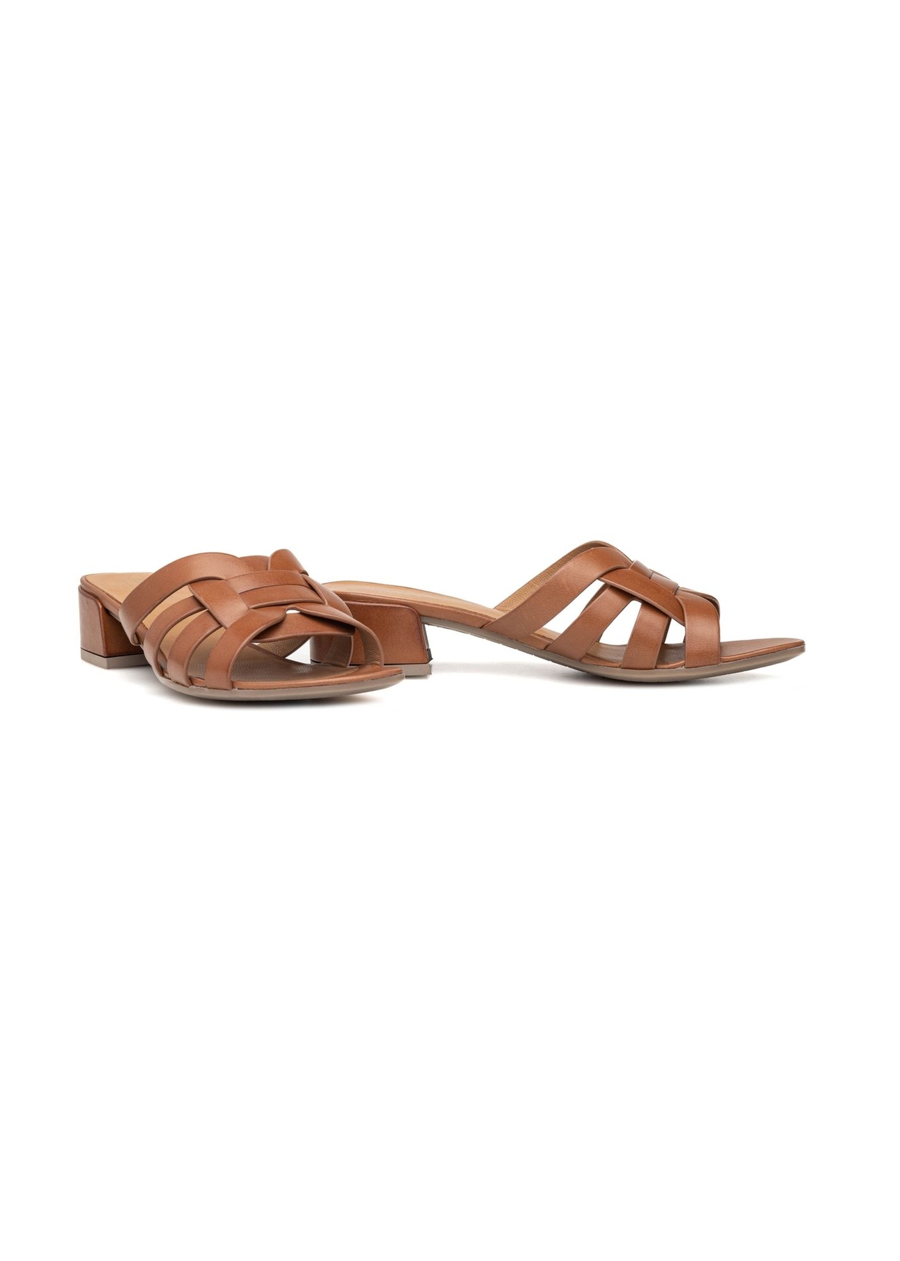 Women's leather mules on a block heel BUTYD-1265-1F(W26), diagonal product view on a white background.