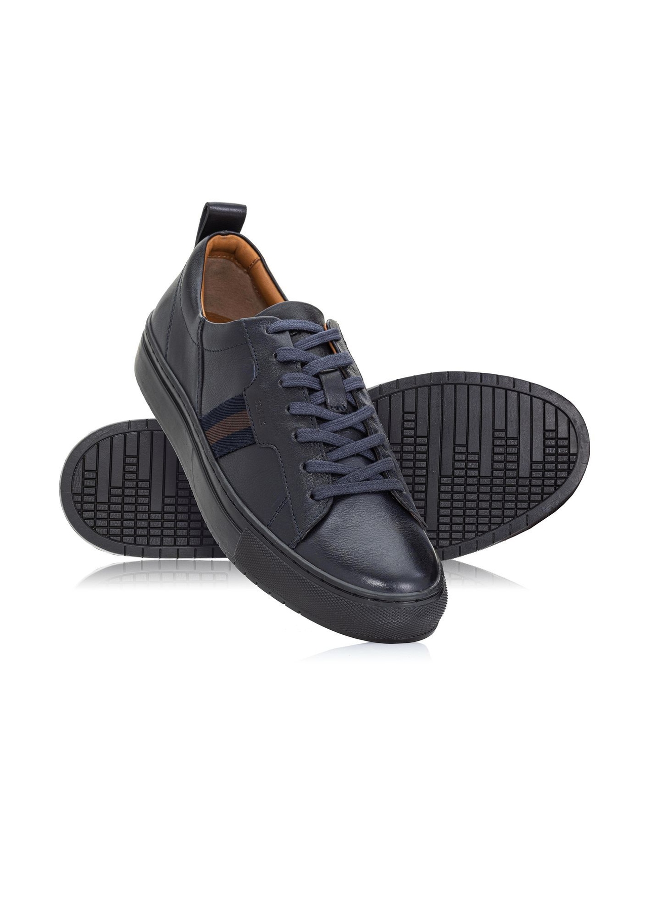 Navy blue men's leather shoes BUTYM-0430A-7E(W26), diagonal product view on white background.