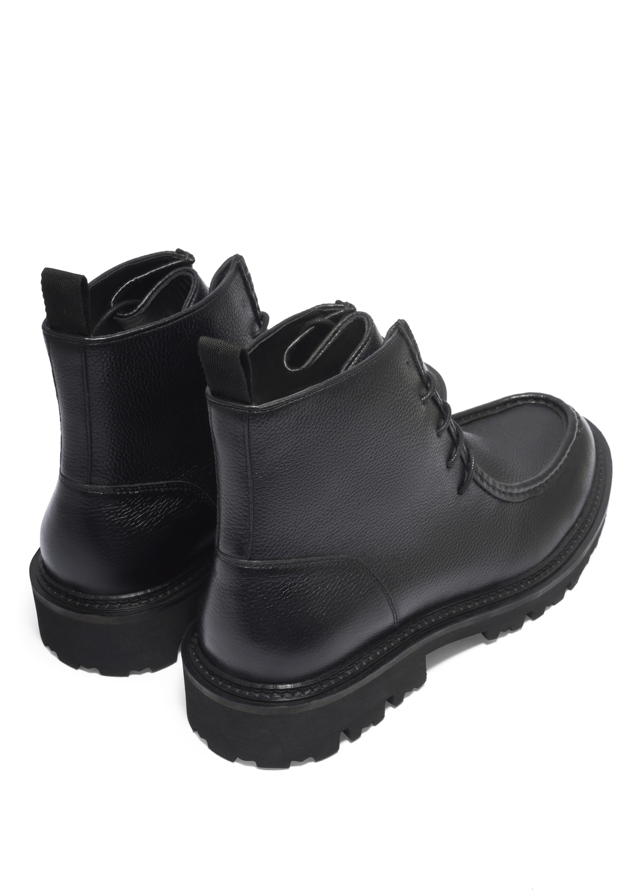 Black leather men's ankle boots BUTYM-0578-9I(Z26), product view from the back on a white background.