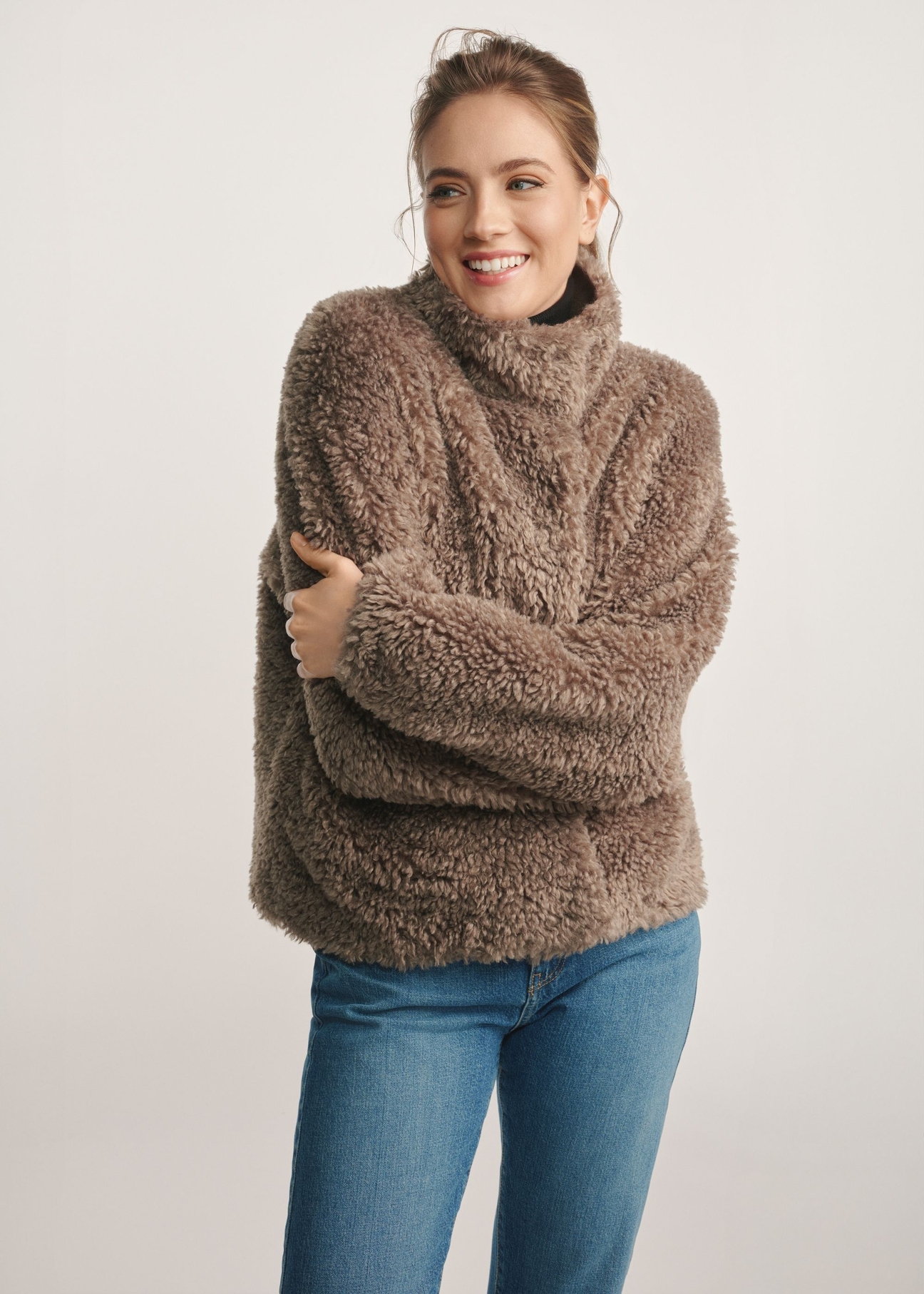 Women's gray fur coat FUTDP-0021C-9B(Z26), front view of the product on the model. Half of the silhouette visible.