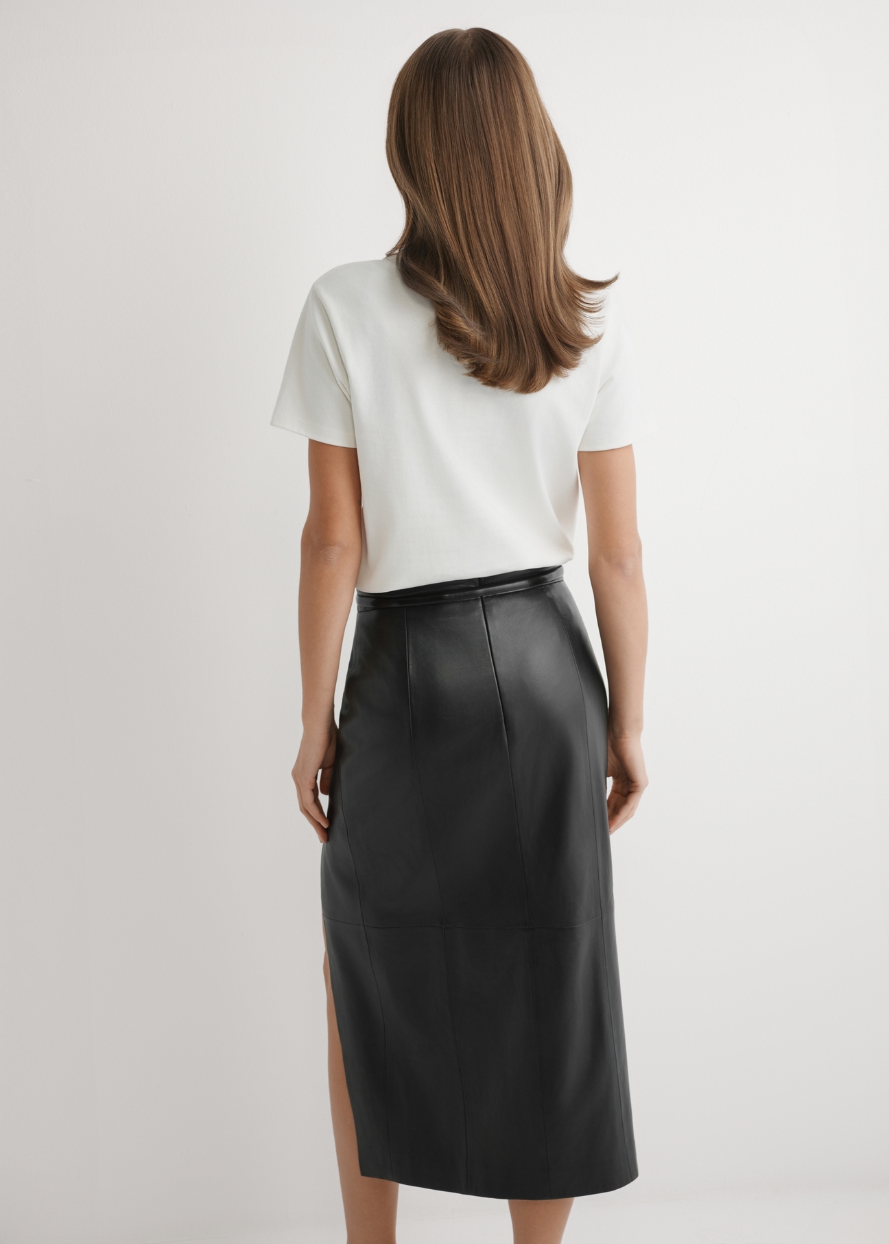 Cream women's T-shirt with pearls TSHDT-0158-0B(W26), back view of the product on the model. Half of the silhouette visible.