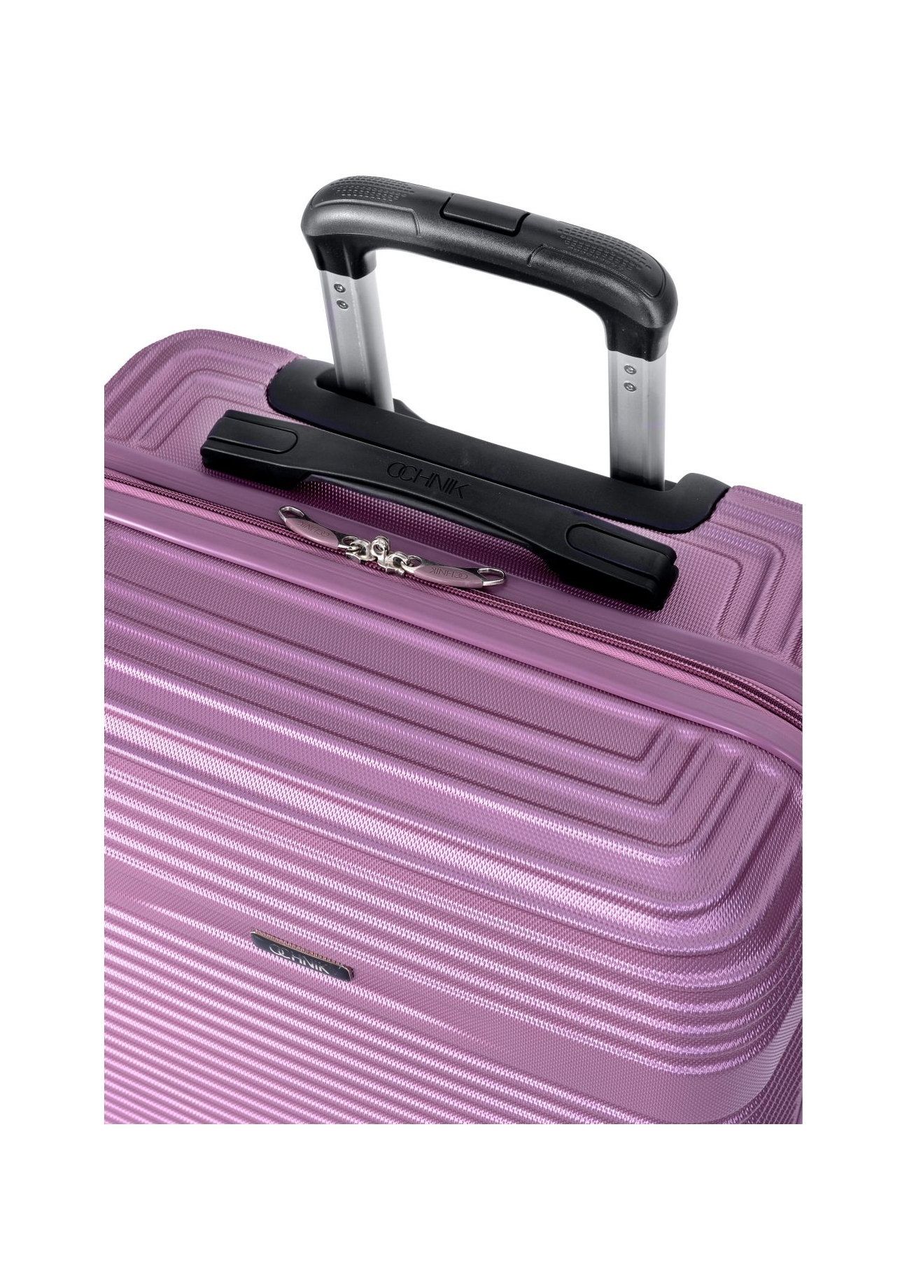 Set of 19''/24''/28'' trolley suitcases WALAB-0040-5B(W26), view of the product handle on a white background.