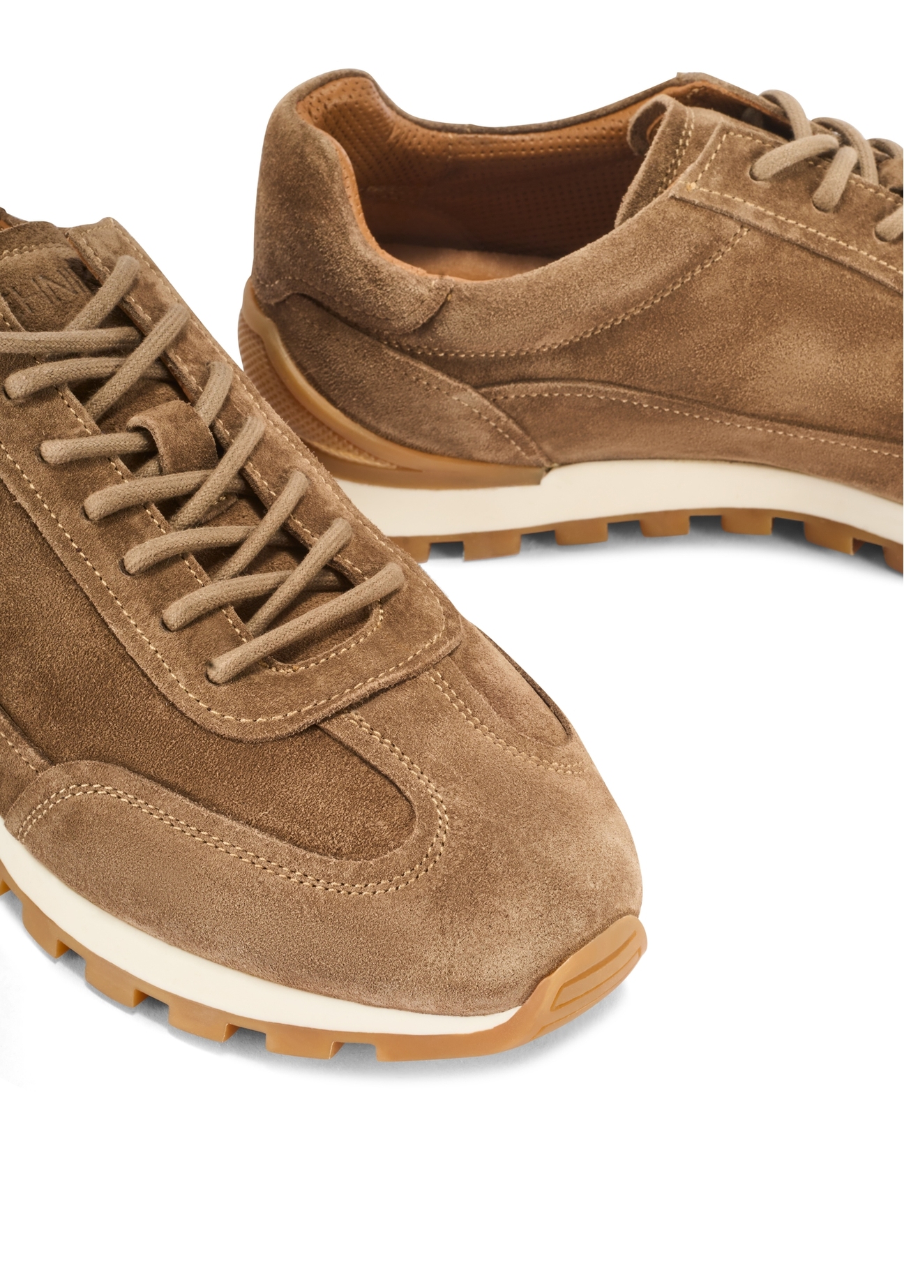 Men's suede shoes in cool beige color BUTYM-0542-1K(W26), close-up of the product on a white background.