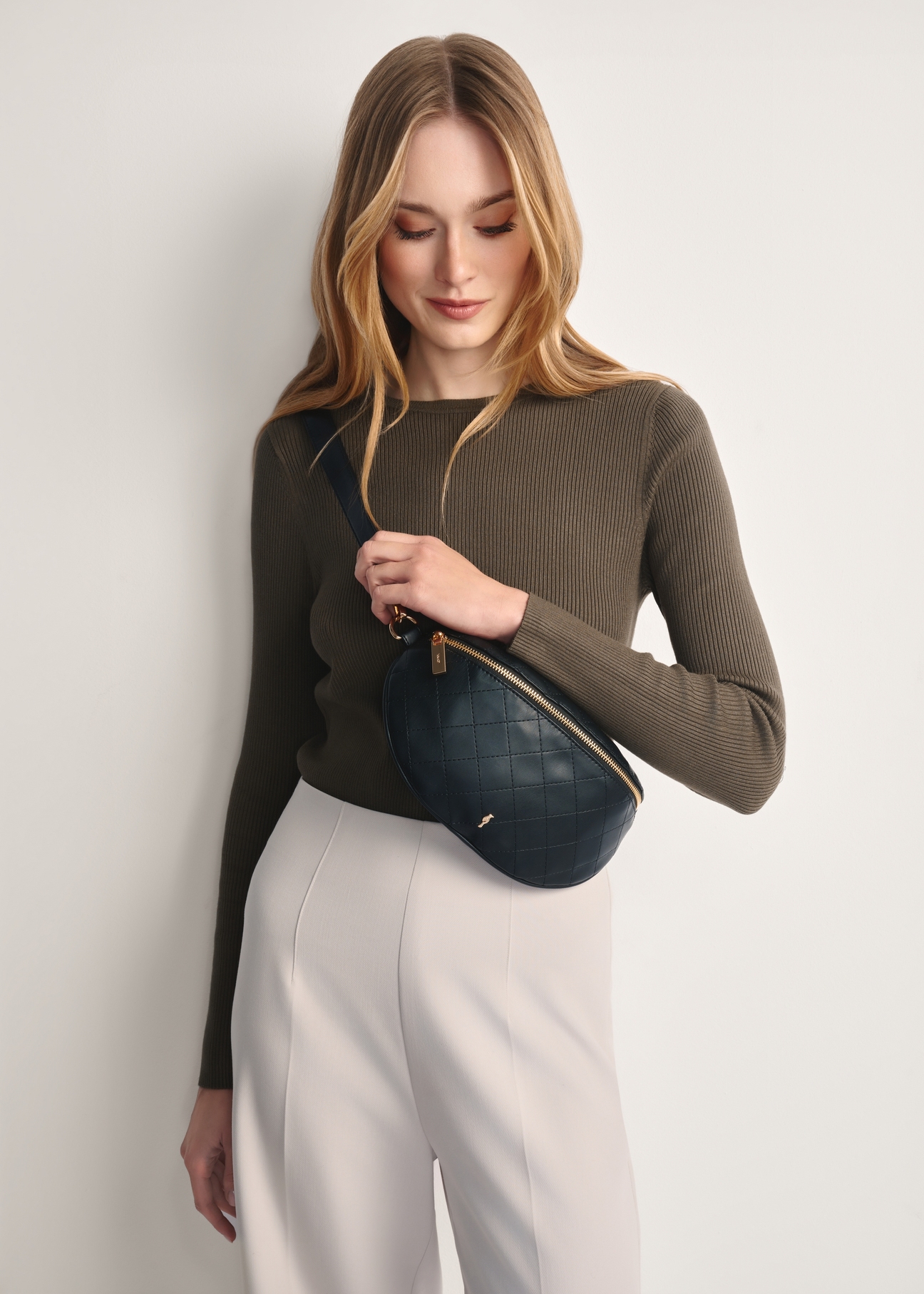 Women's kidney bag black TOREC-0878-99(W26)