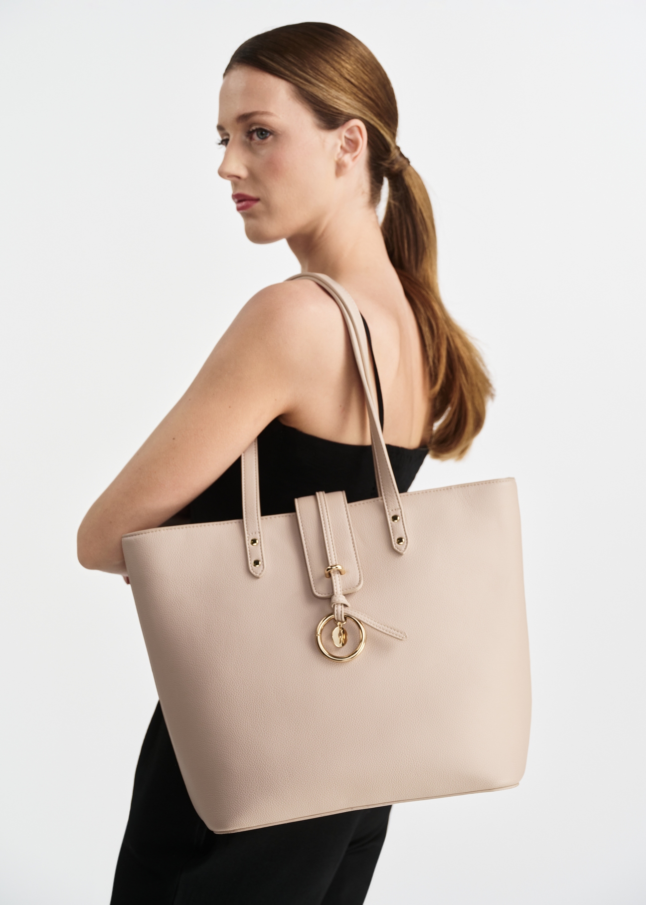 Beige women's shopper bag TOREC-0937A-81(W25)-07