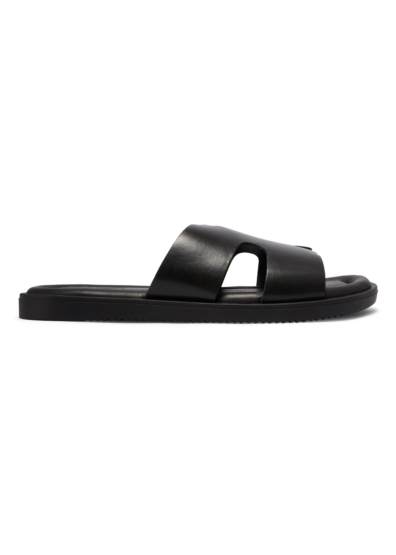 Men's black leather flip-flops BUTYM-0535-99(W26), side view of the product on a white background.
