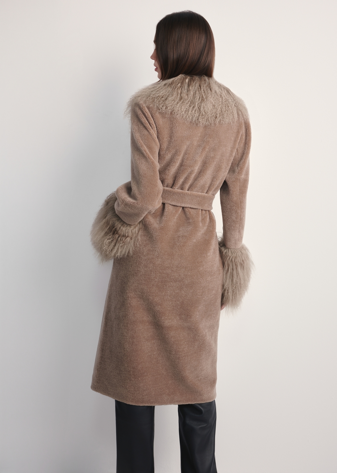 Beige wool coat with fur FUTDW-0014A-91(Z25) - back view of the product on a white background. Half of the silhouette visible.
