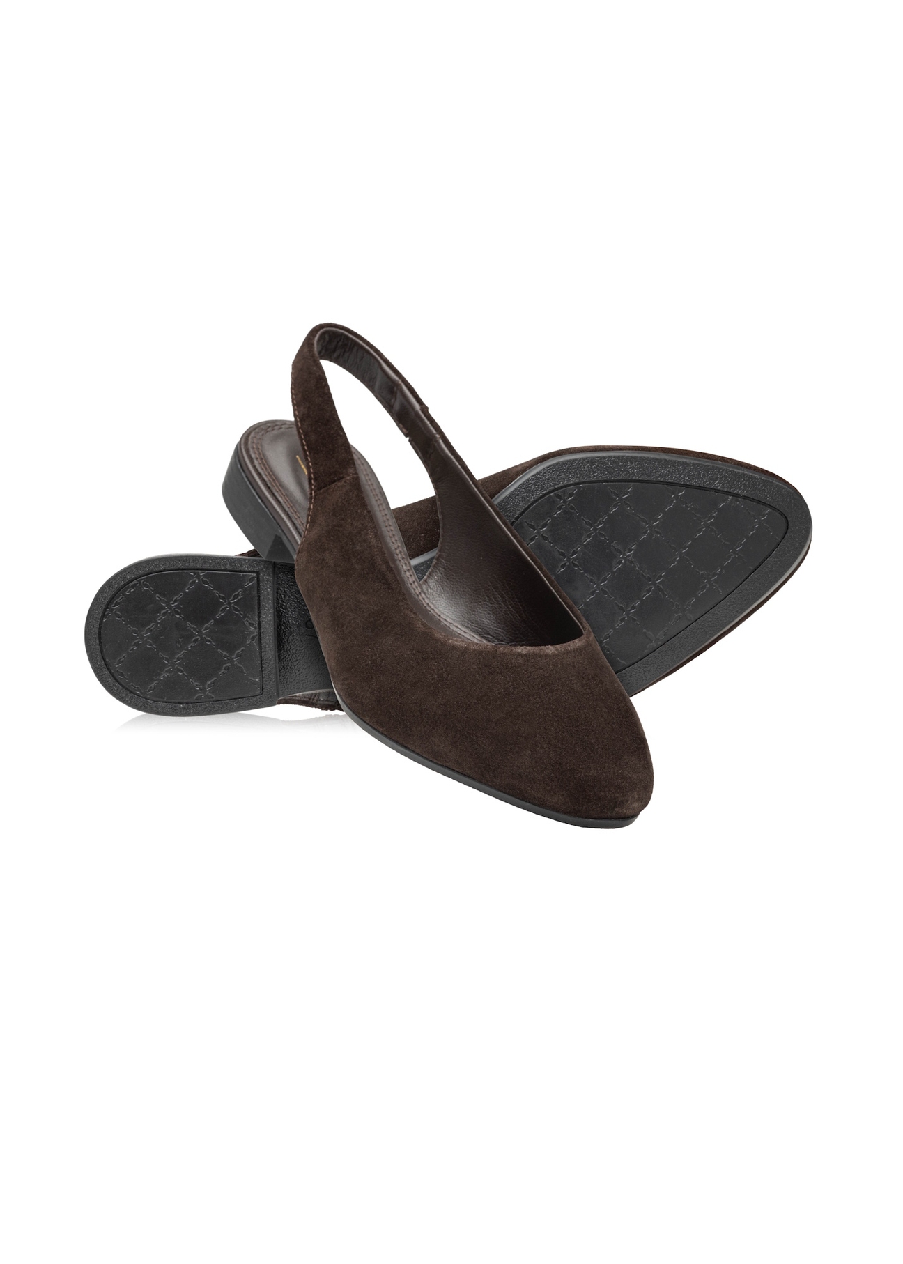 Brown women's ballet flats without a heel BUTYD-1246-1I(W26), diagonal product view on a white background.