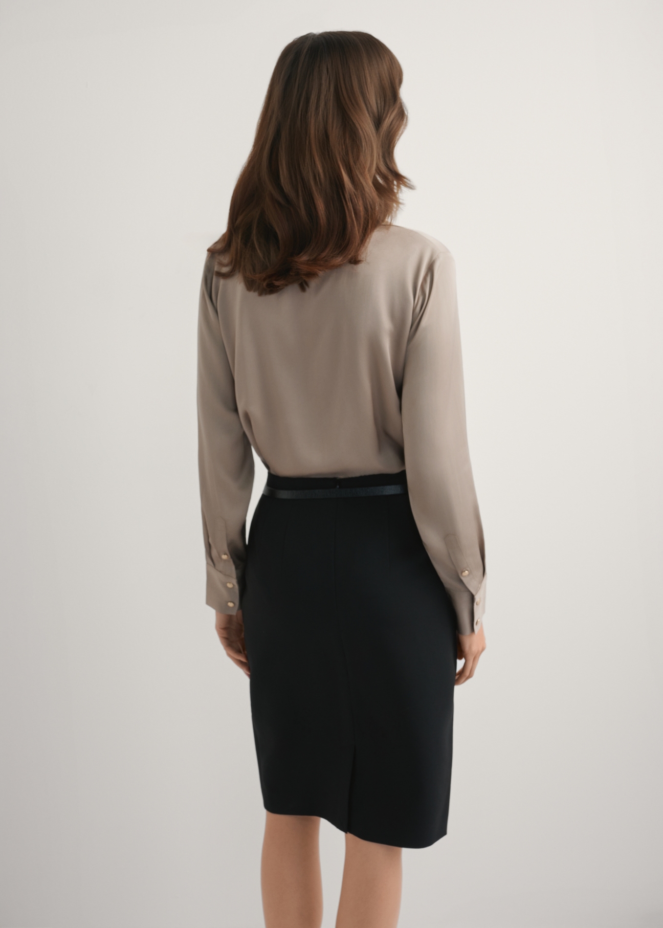 Women's cool beige shirt KOSDT-0155-1K(W26), back view of the product on the model. Half of the silhouette visible.