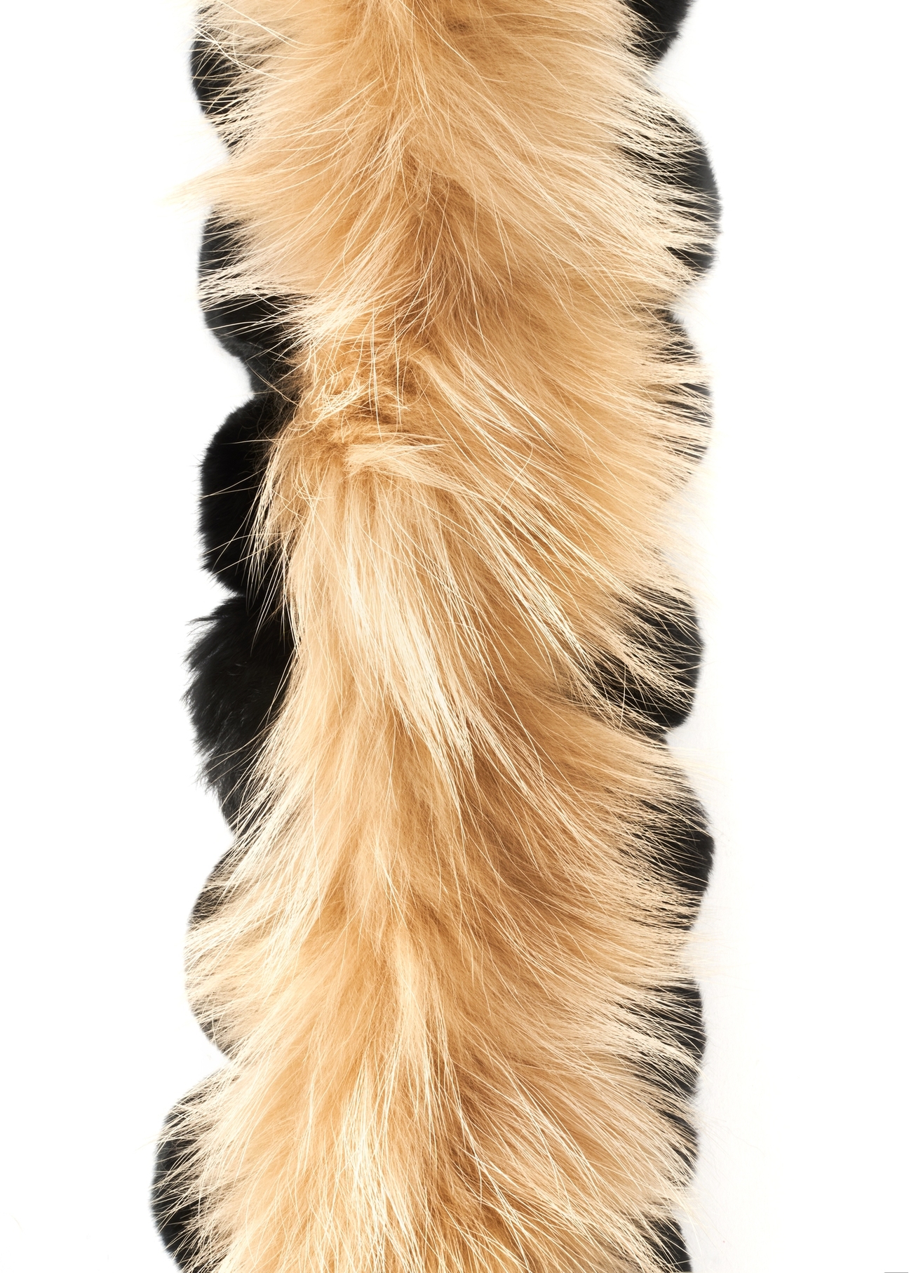 Women's natural fur scarf SZADF-0029A-16(Z25), close-up of the product detail, view on a white background.-02