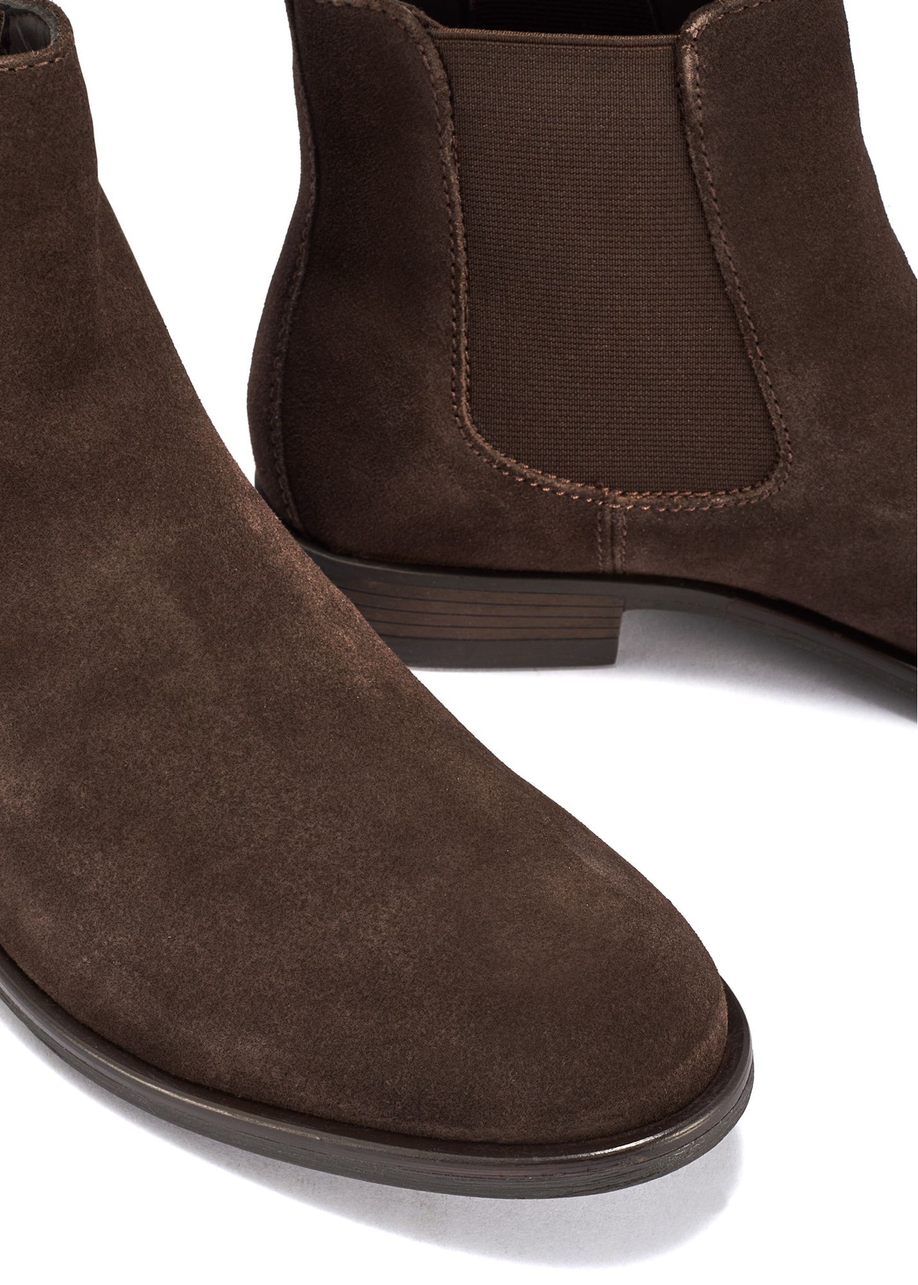 Brown suede men's Chelsea boots BUTYM-0463-1I(Z26), close-up of the product detail on a white background.