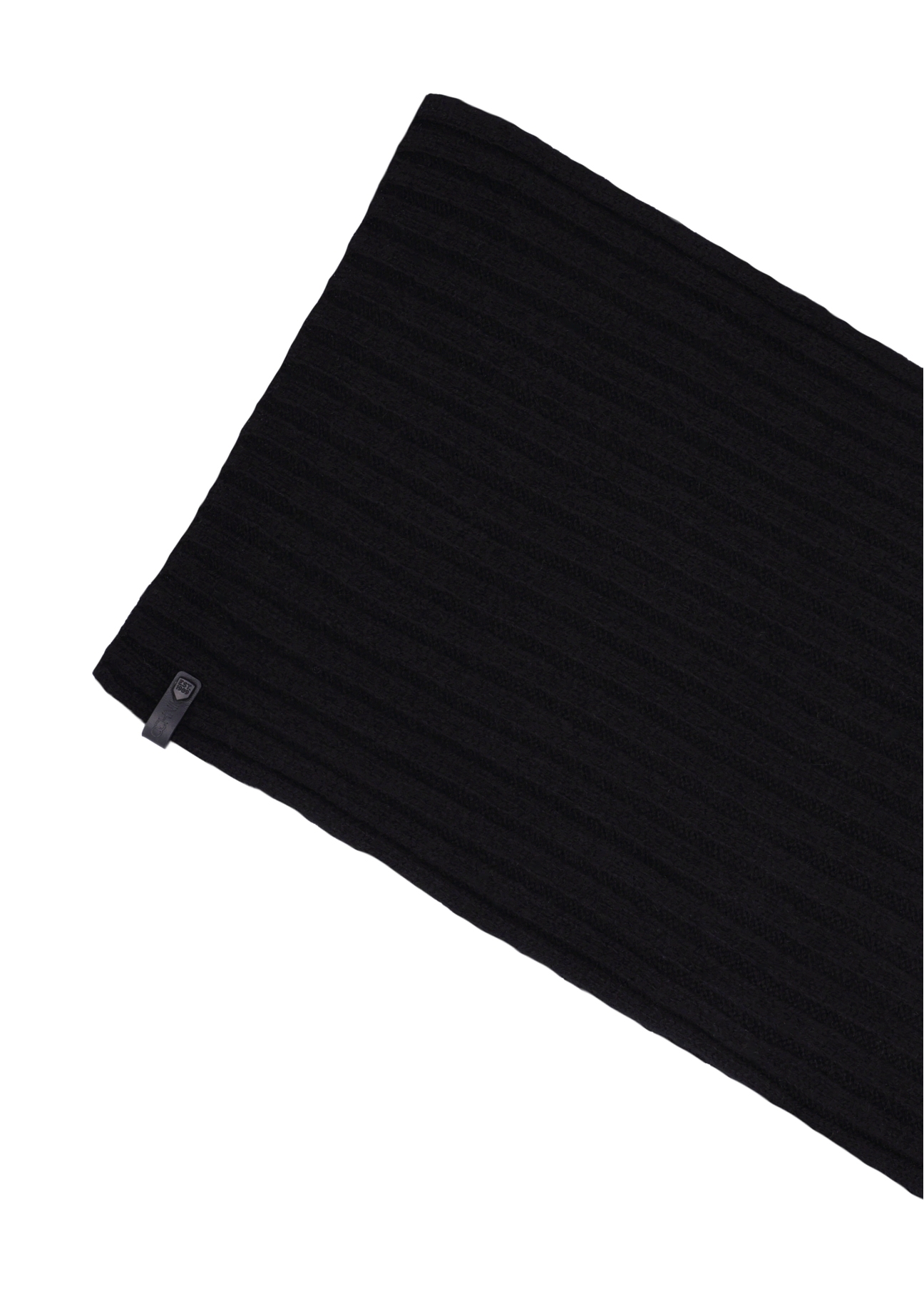 Black woolen men's scarf SZAMT-0030-99(Z25), close-up of the product on a white background.