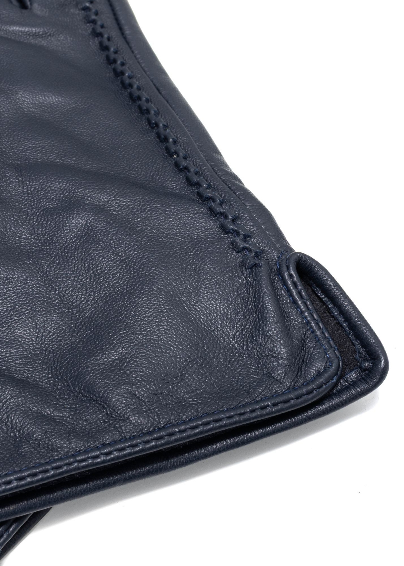 Navy blue men's leather gloves REKMS-0001A-7D(Z26) - close-up detail on white background.