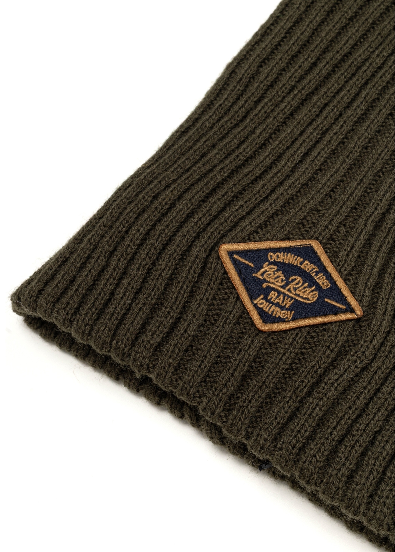 Green men's winter hat CZAMT-0011-8B(Z26), close-up of the product detail on a white background.