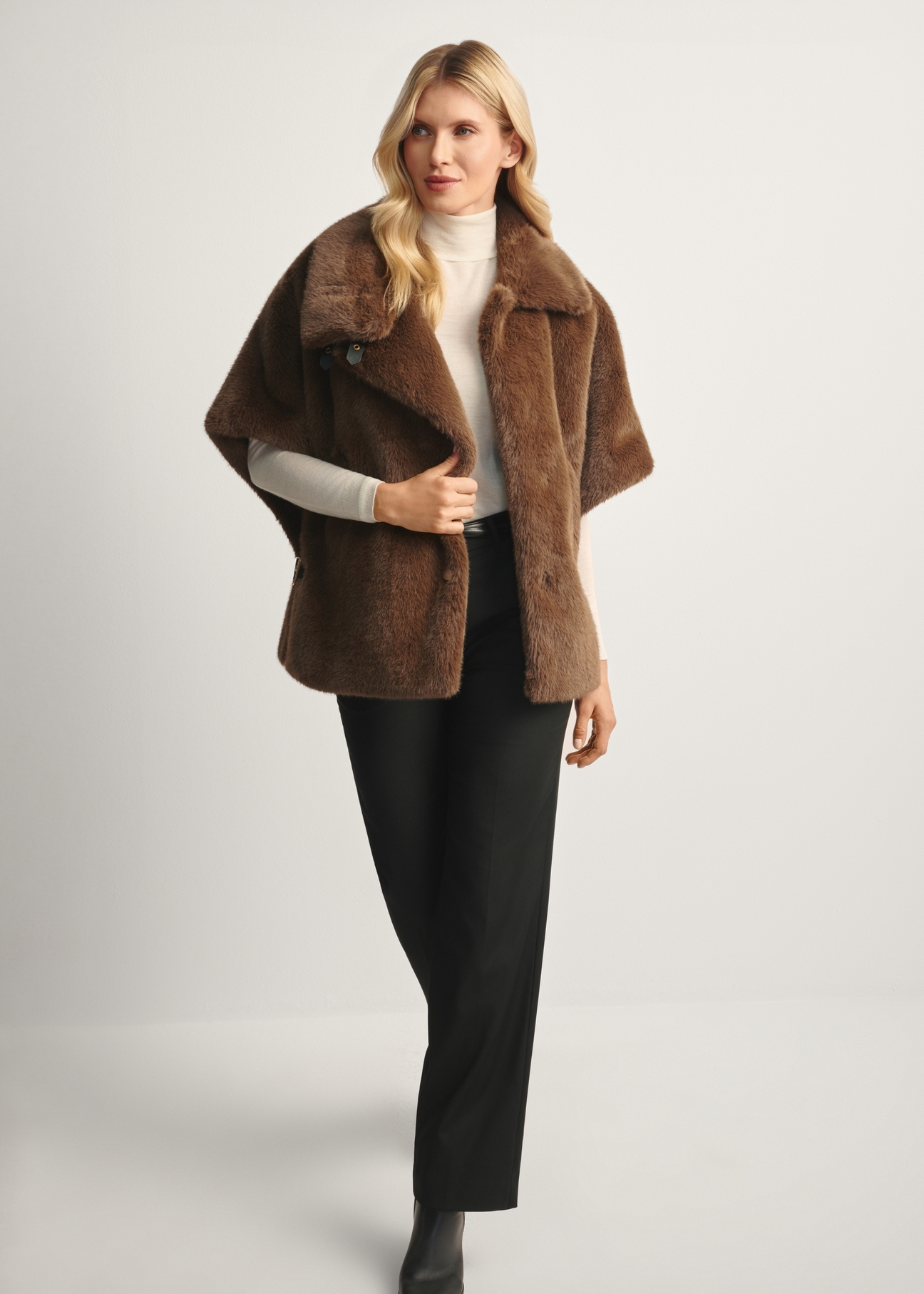 Brown women's vest KAMDP-0007-89(Z25), front view of the product on the model, the entire silhouette is visible.