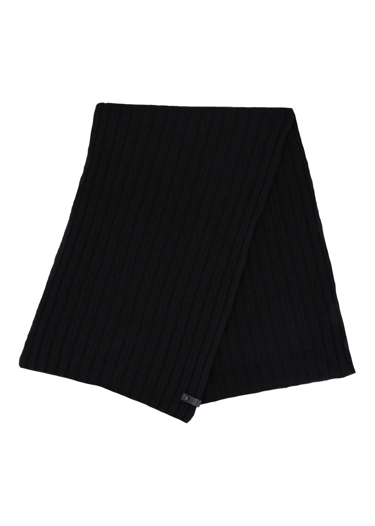 Black men's wool scarf SZAMT-0030-99(Z25), front view of the folded product on a white background.