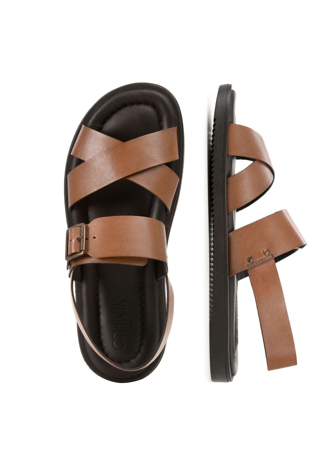 Men's leather sandals in cognac color BUTYM-0537-1F(W26), product view from above on white background.