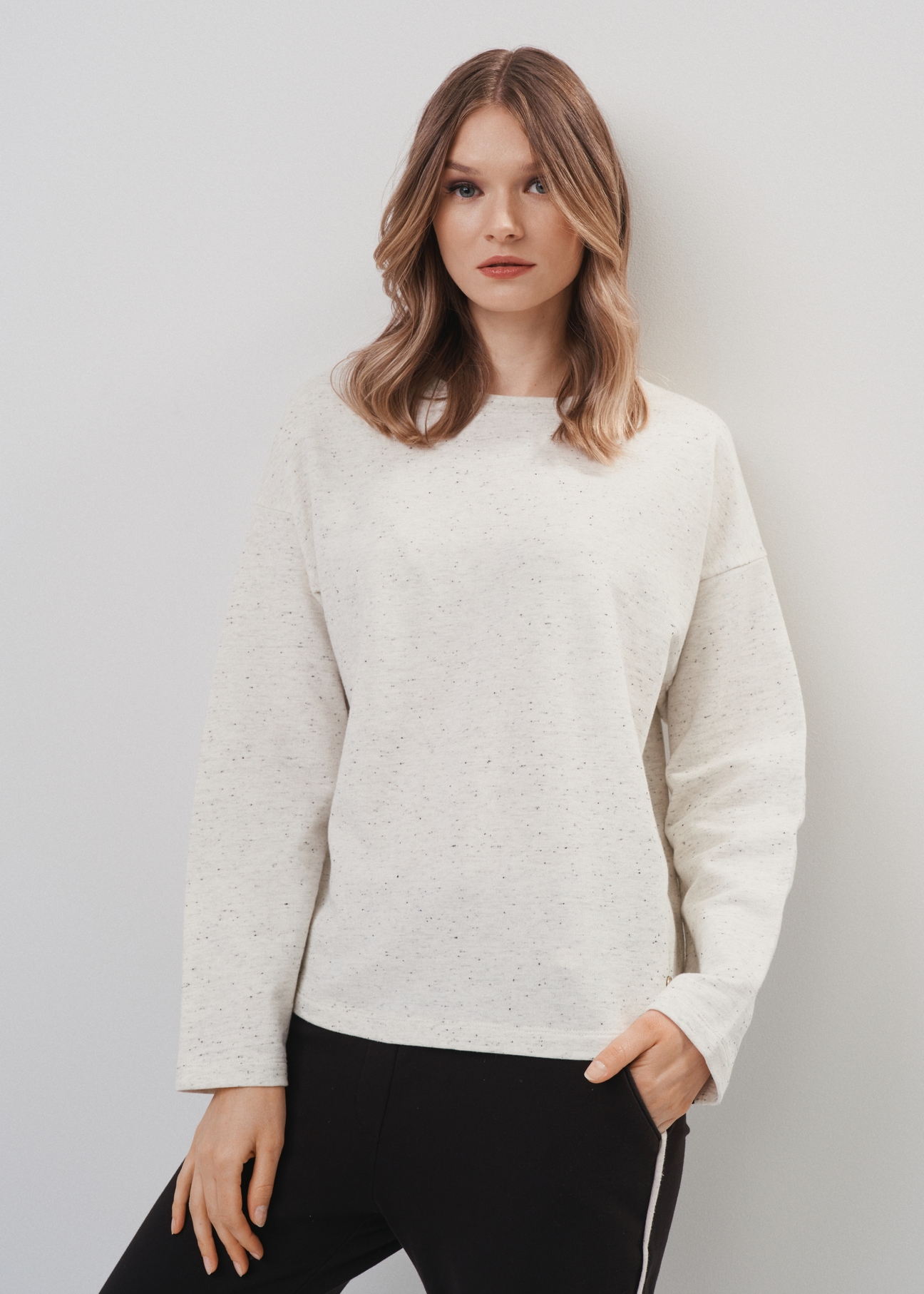 Women's hoodless sweatshirt BLZDT-0094-12(Z23)-02