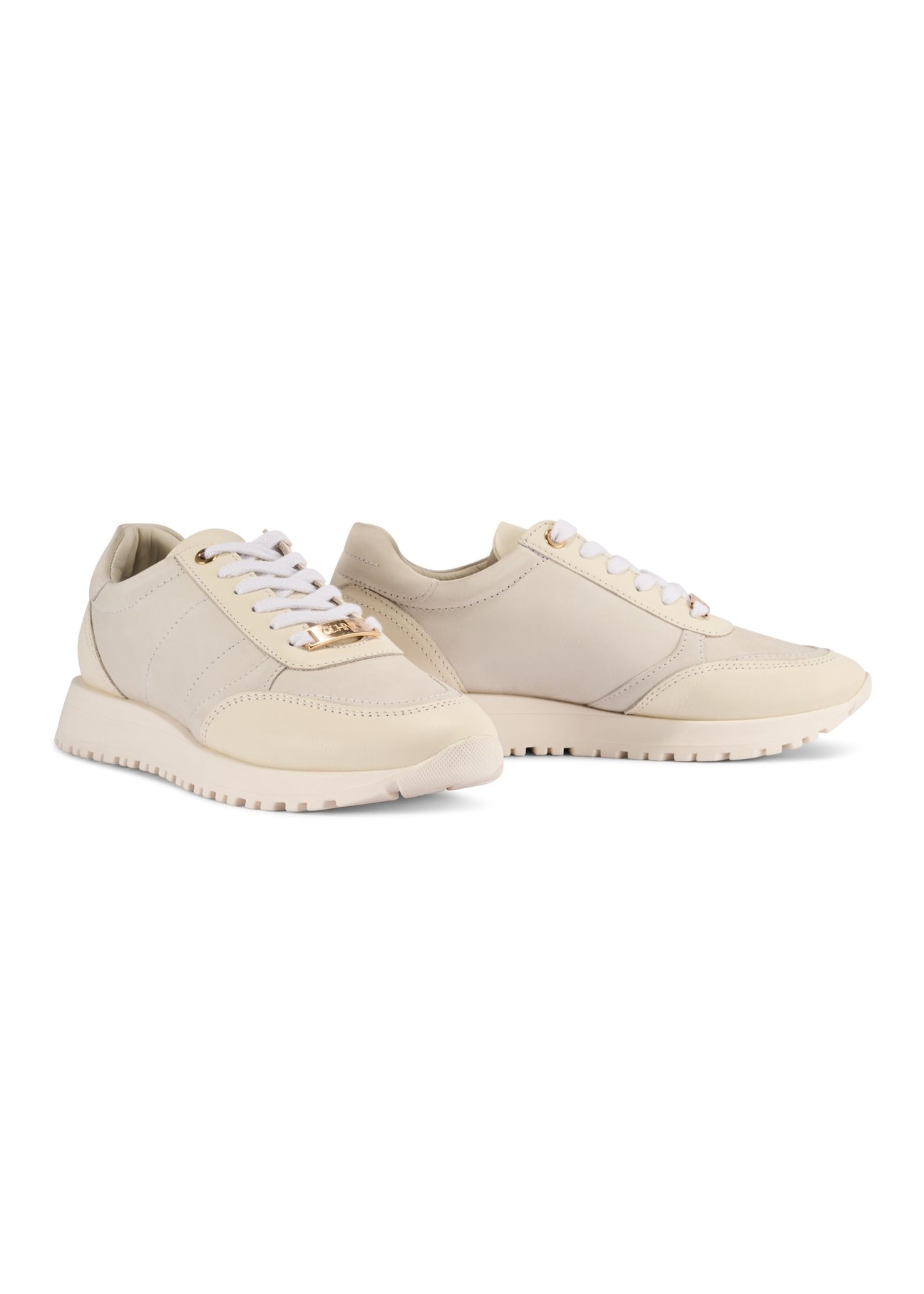 Cream leather women's sports shoes BUTYD-1099-11(Z25) - side view of a pair of shoes on a white background.