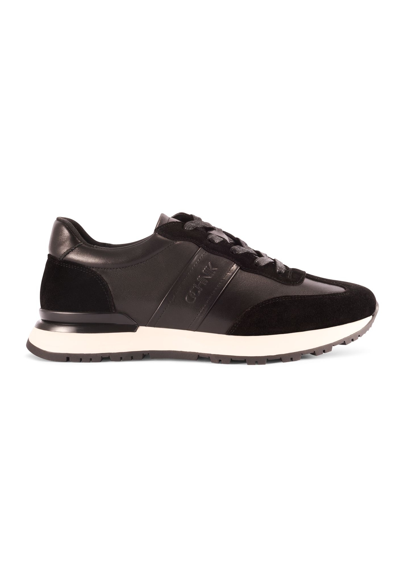 Black men's sports shoes BUTYM-0510-99(Z25) - side view of the product on a white background.