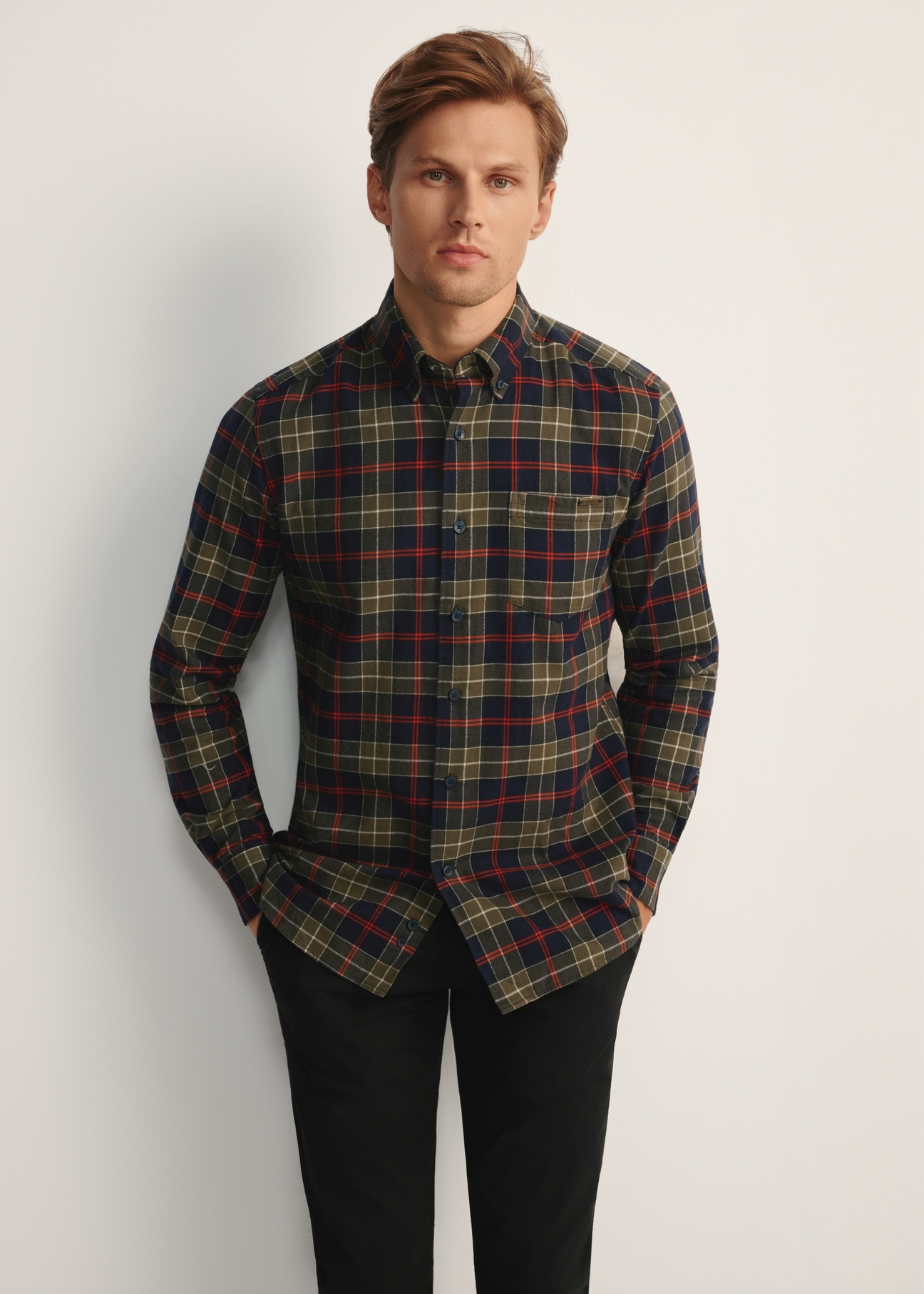 Men's khaki checkered shirt KOSMT-0344-55(Z25), front view of the product on the model, half of the silhouette visible.