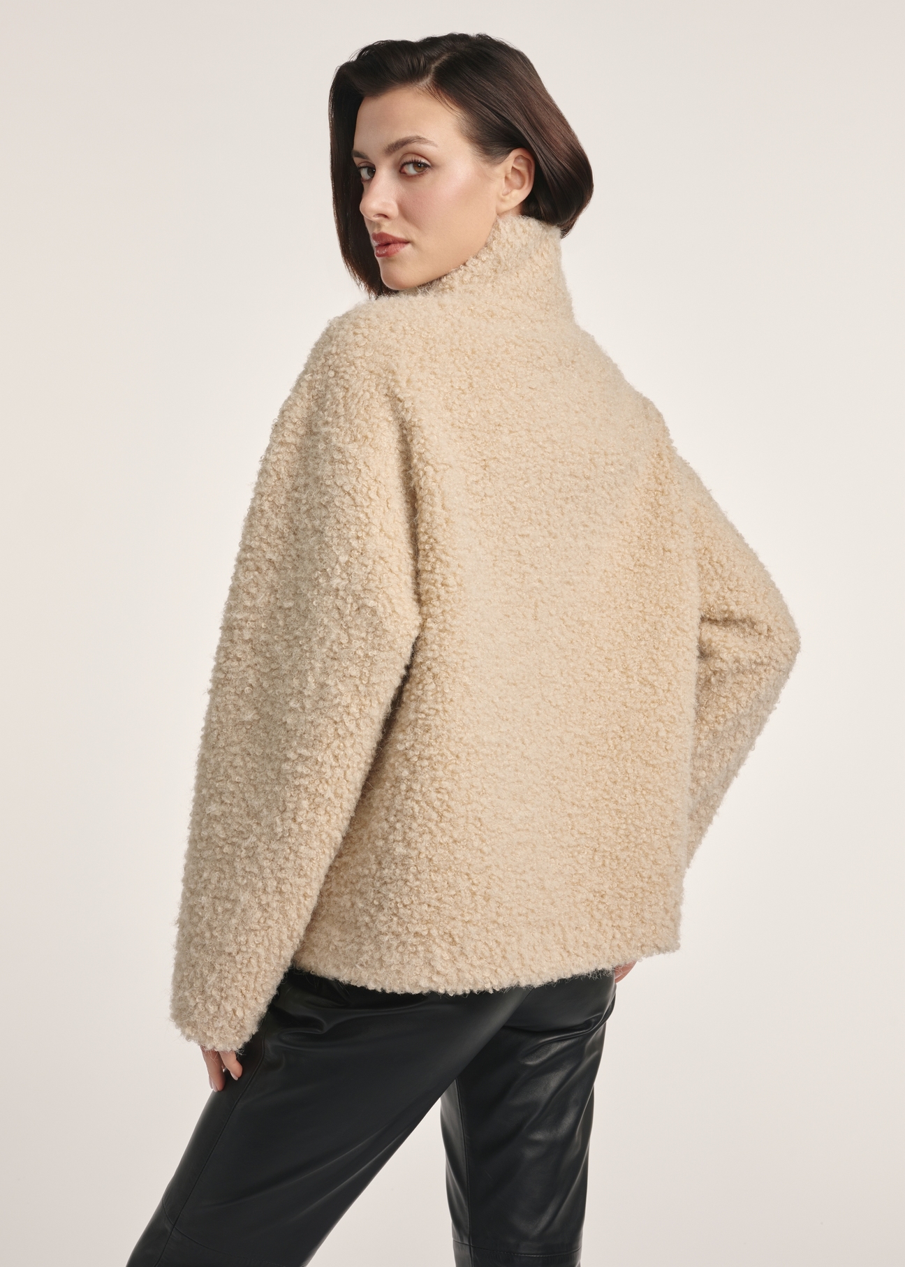 Beige women's fur coat FUTDP-0061-81(Z25) - back view of the product on a model against a white background. Half of the silhouette visible.