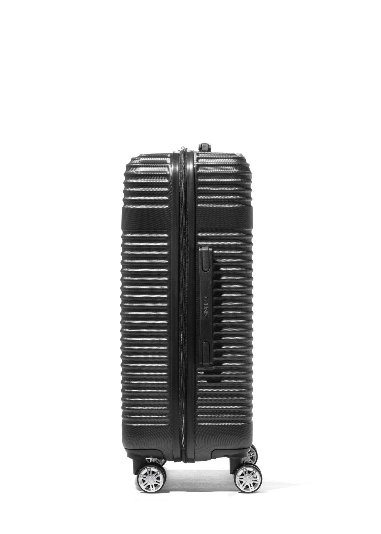 Set of wheeled suitcases (19"/24"/28") WALAB-0040-99(W26) – side view of the product on a white background.