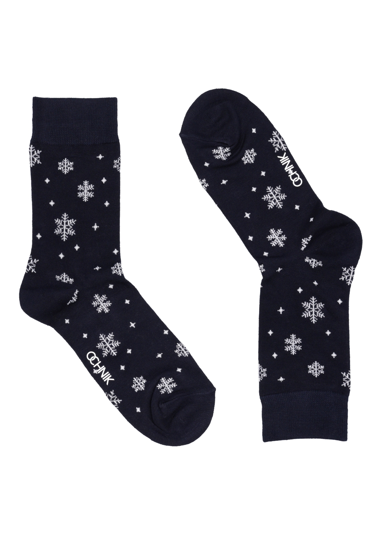 Men's black socks with a winter print SKAMT-0204-9P(Z26), front view of the product on a white background.