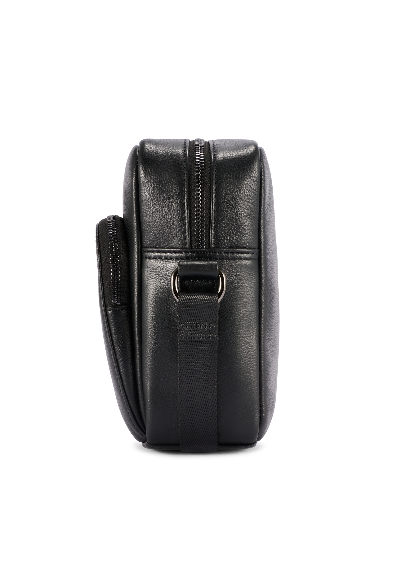 Black leather men's bag TORMS-0485R-9I(W26), side view of the product on a white background.