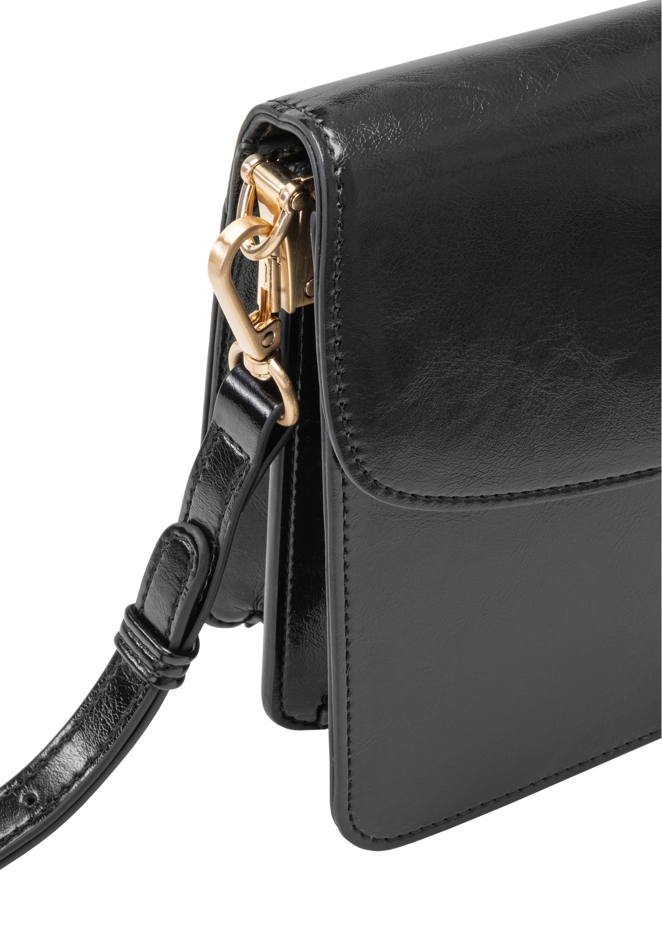 Black women's messenger bag TOREC-1167-9F(W26), close-up of the product detail on a white background.