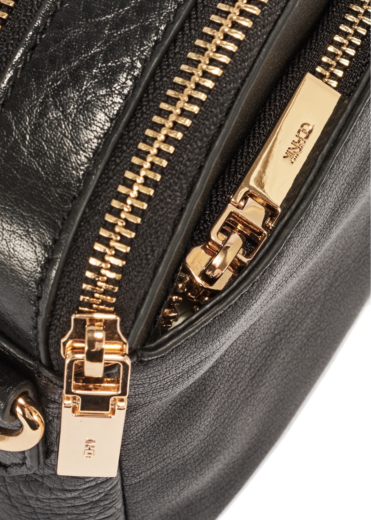 Women's leather shoulder bag TORES-1163-99(Z25), close-up of the product detail on a white background.