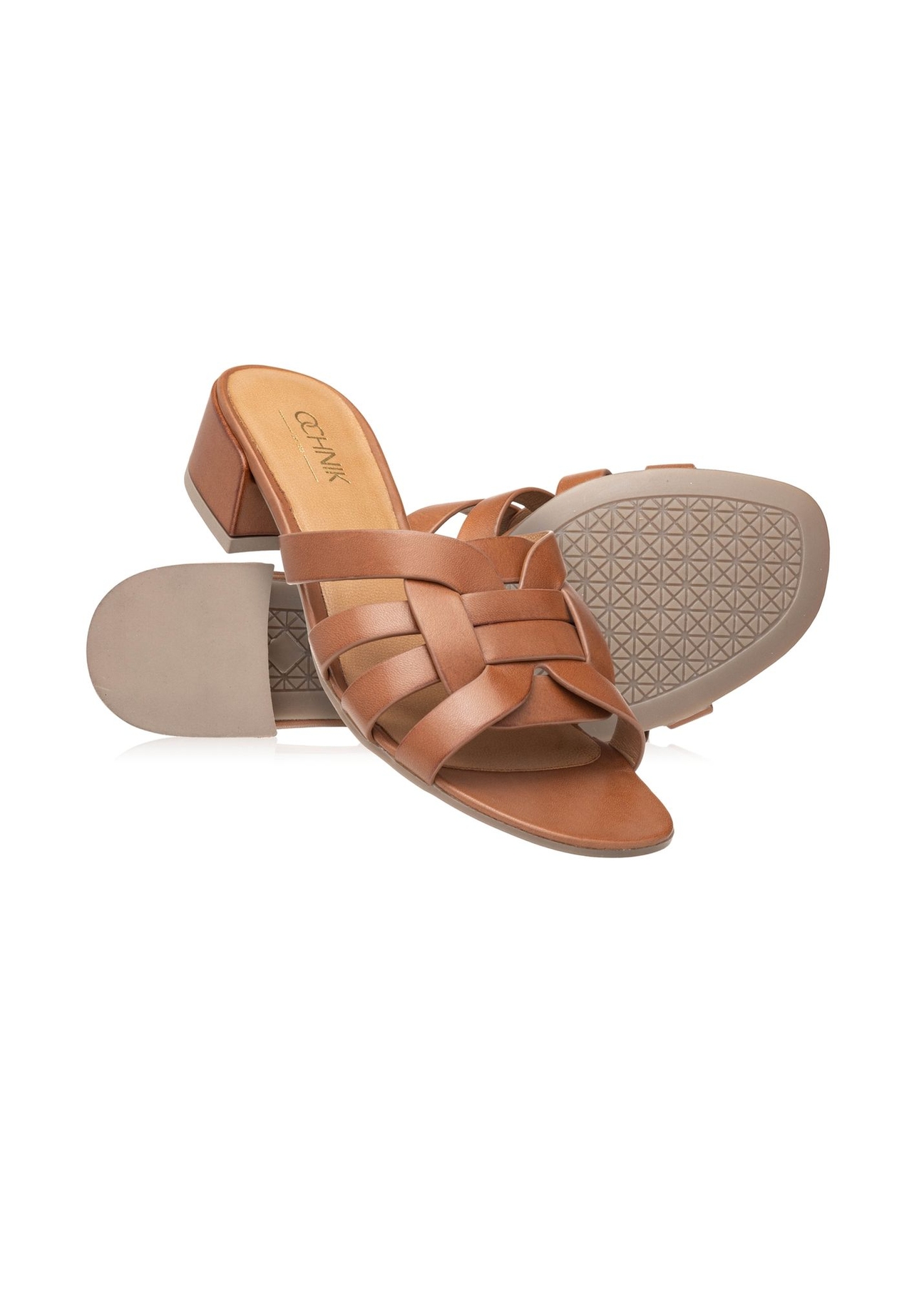 Women's leather mules on a block heel BUTYD-1265-1F(W26), diagonal product view on a white background.