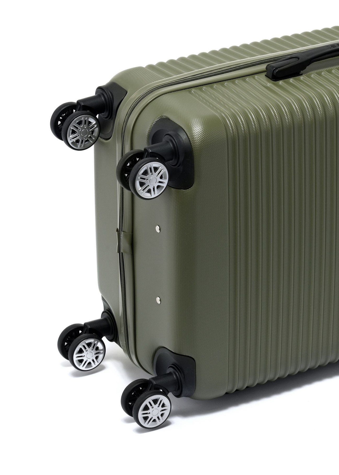 Set of 19''/24''/28'' wheeled suitcases WALAB-0040-8D(W26), view of the product wheels on a white background.