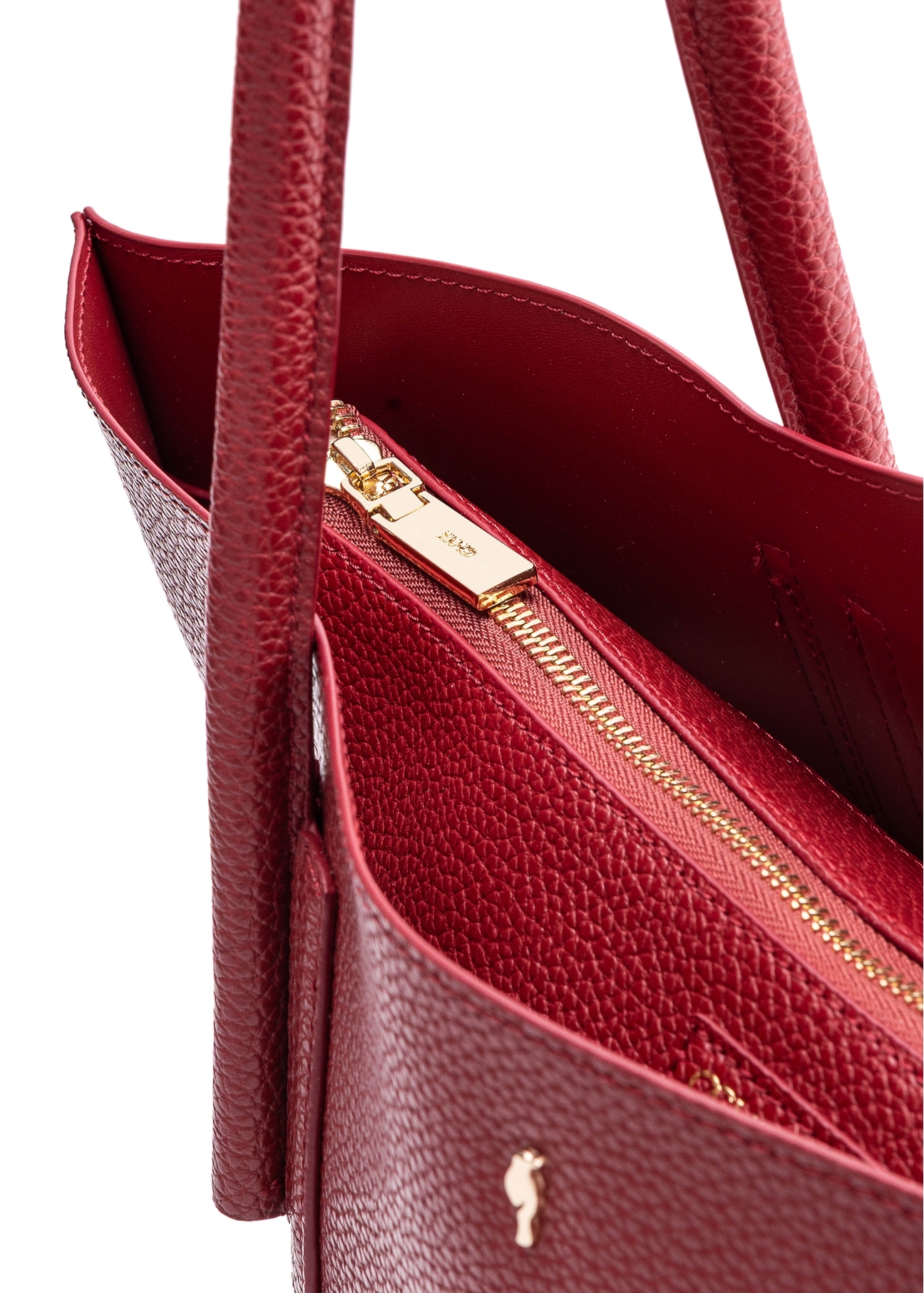 Red women's shopper bag TOREC-0938B-41(Z25), close-up of product detail, view on white background.