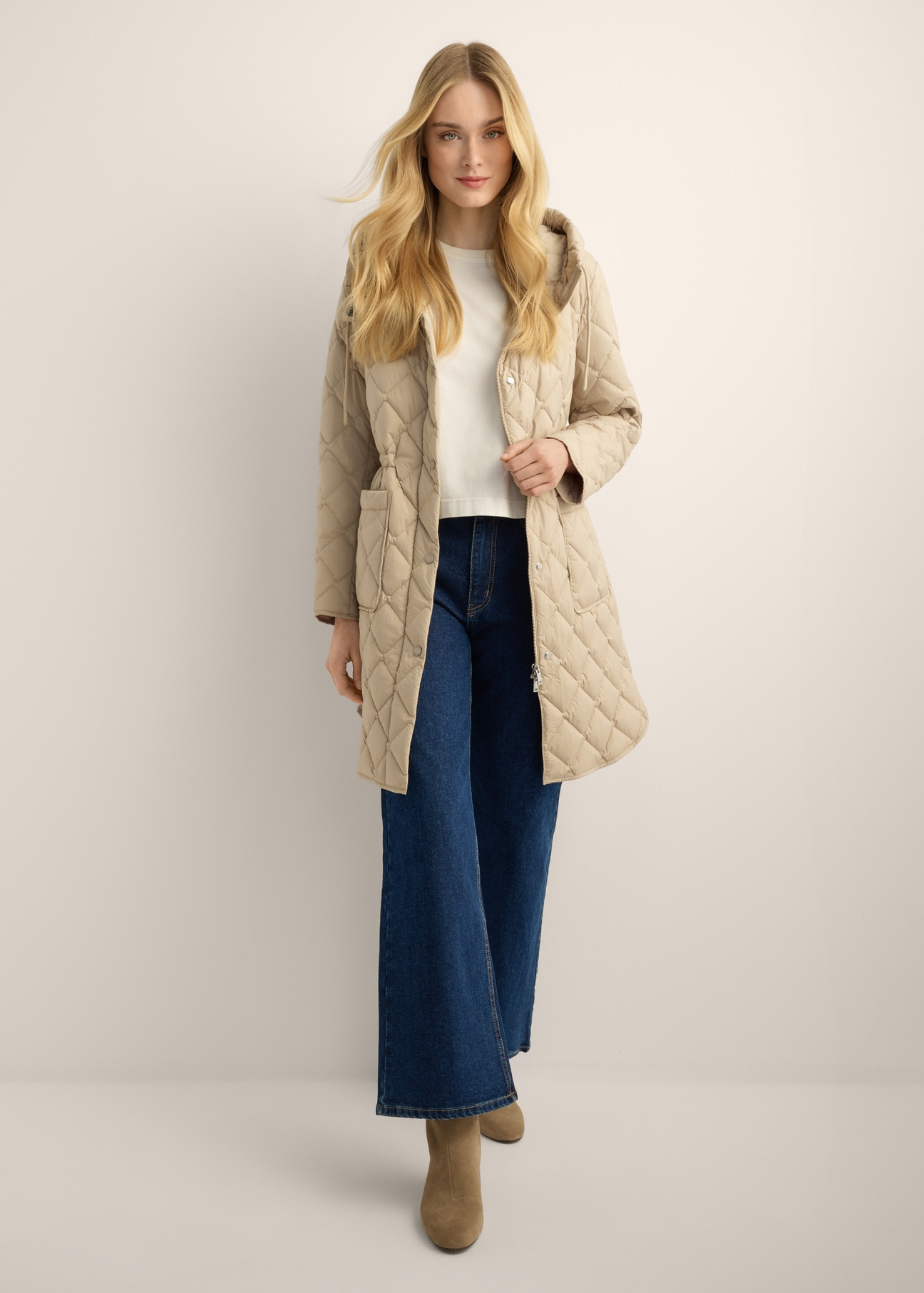 Beige women's transitional jacket KURDT-0666-1J(Z26). Front view of the product on a model. Full silhouette visible.