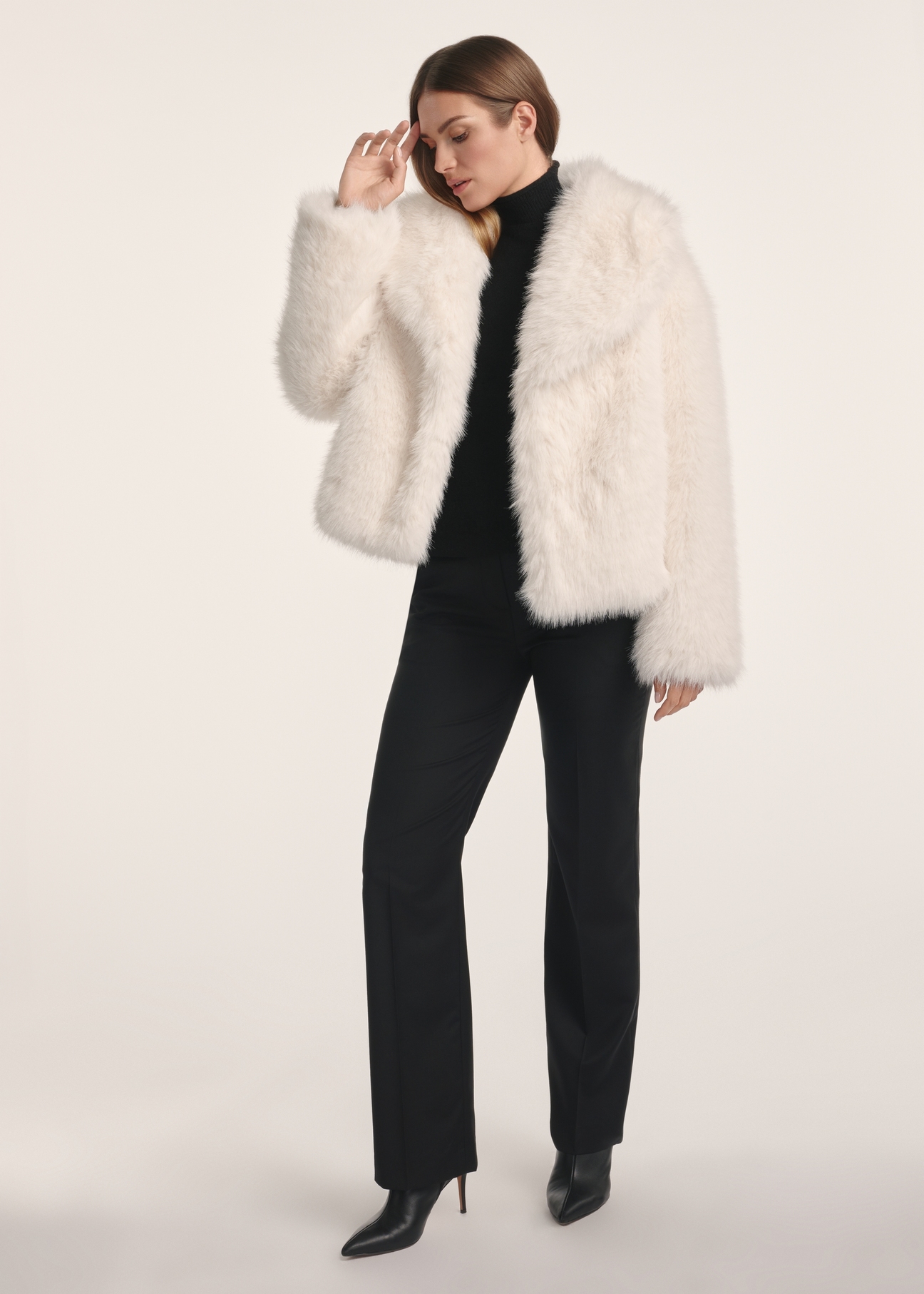 Cream short women's fur coat FUTDP-0077-12(Z25), front view of the product on the model. Full body visible.