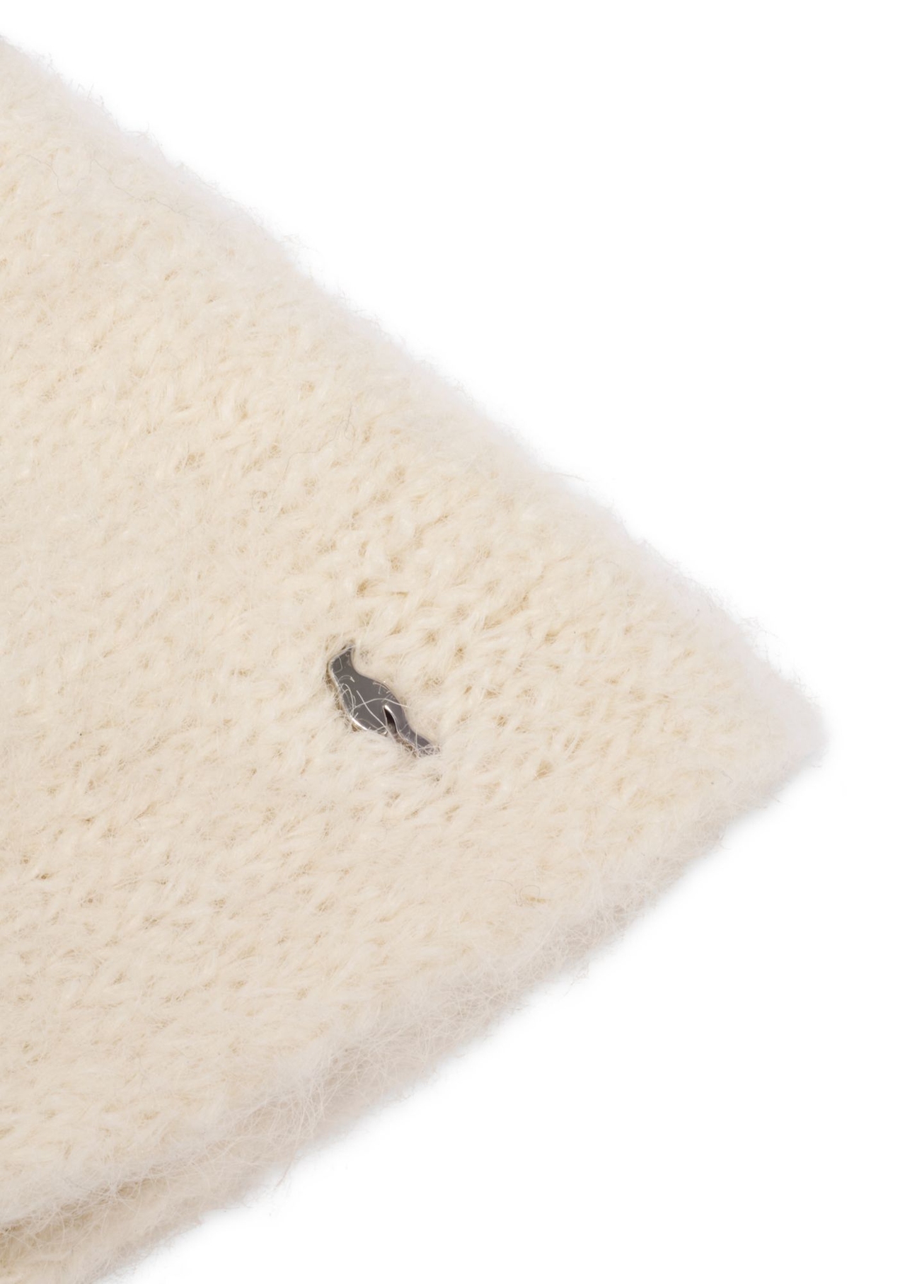 Cream headband with wool CZADT-0236-0A(Z26) - close-up of detail, on white background.