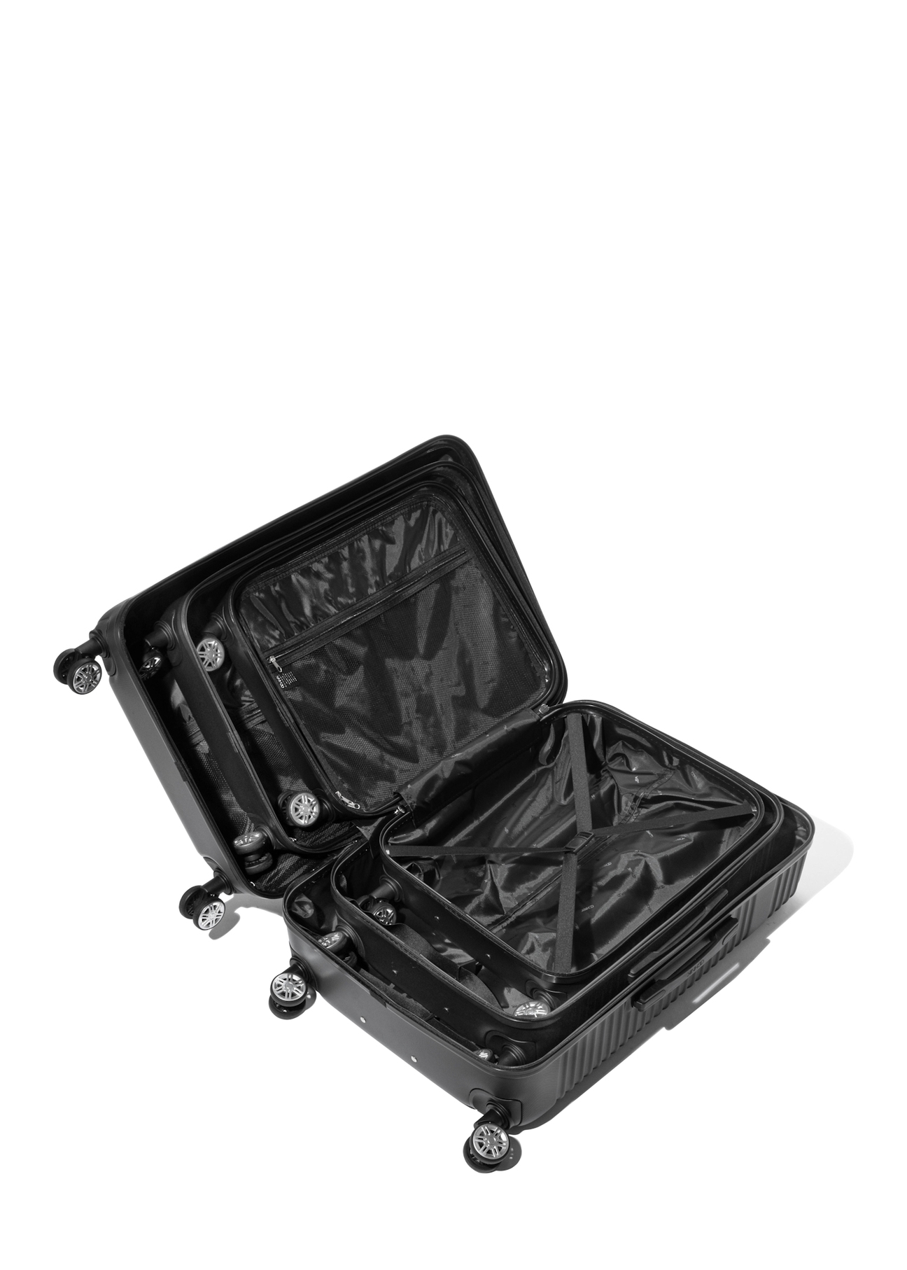 Set of wheeled suitcases (19"/24"/28") WALAB-0040-99(W26) – top view of the product on a white background.