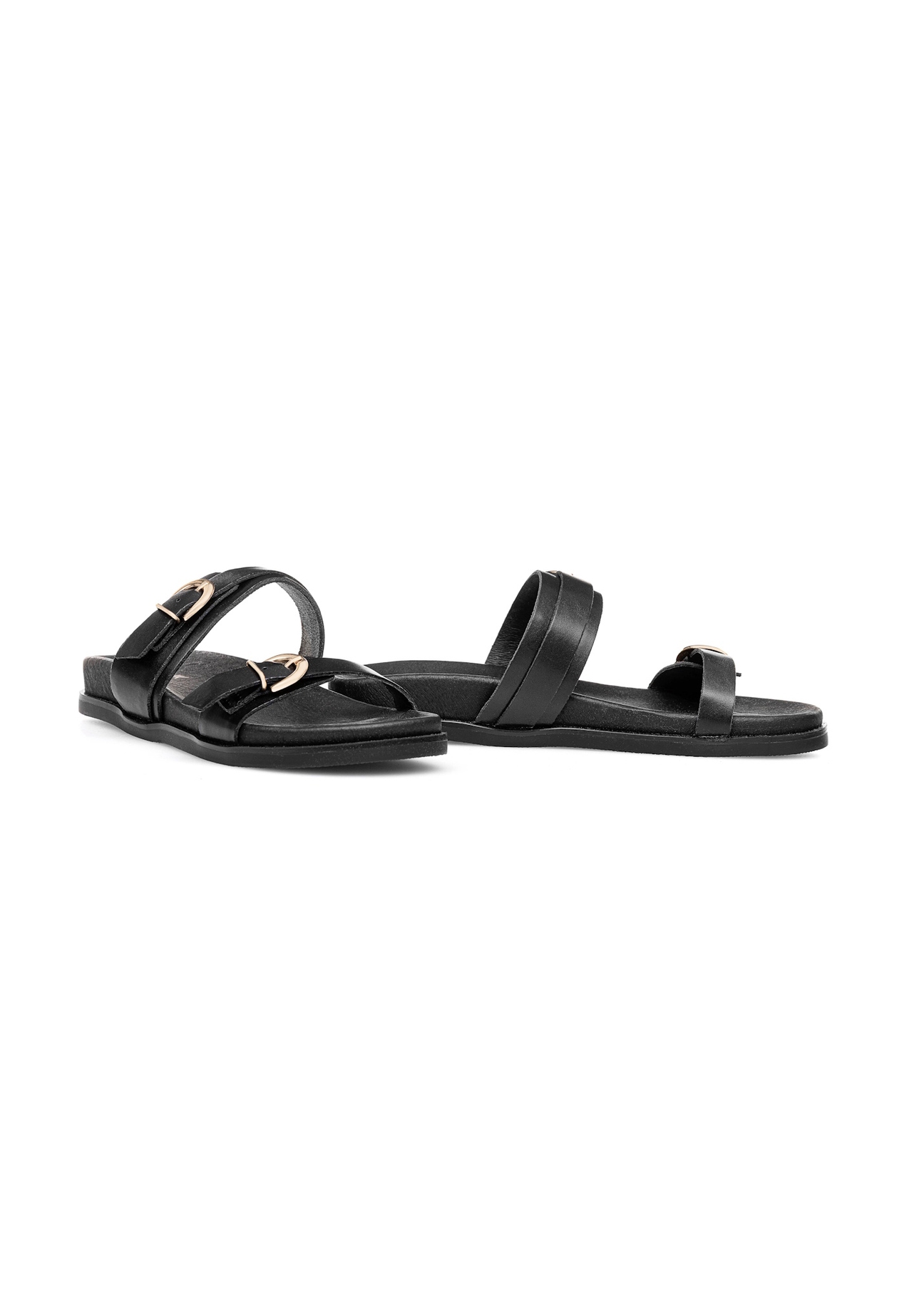 Black women's leather flip-flops BUTYD-1160-99(W25), diagonal product view on white background.