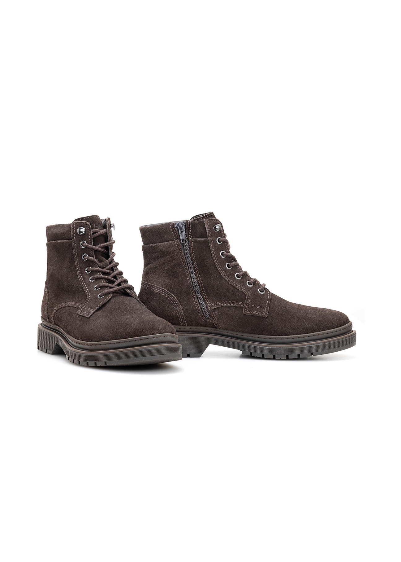 Brown suede men's ankle boots BUTYM-0515-89(Z25), diagonal product view on a white background.