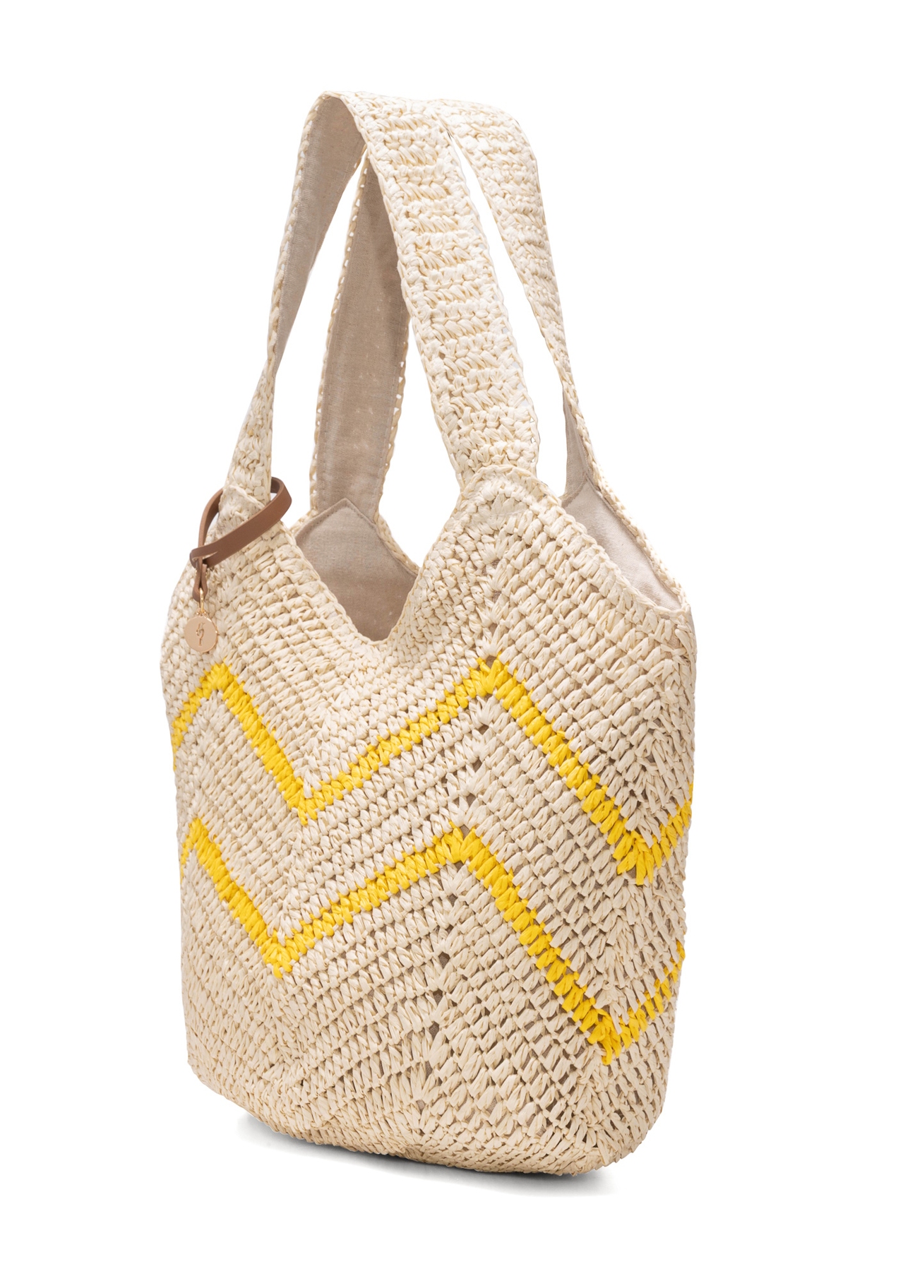 Unstiffened shopper bag made of imitation straw TOREC-0942A-25(W25), diagonal view of the product on a white background.